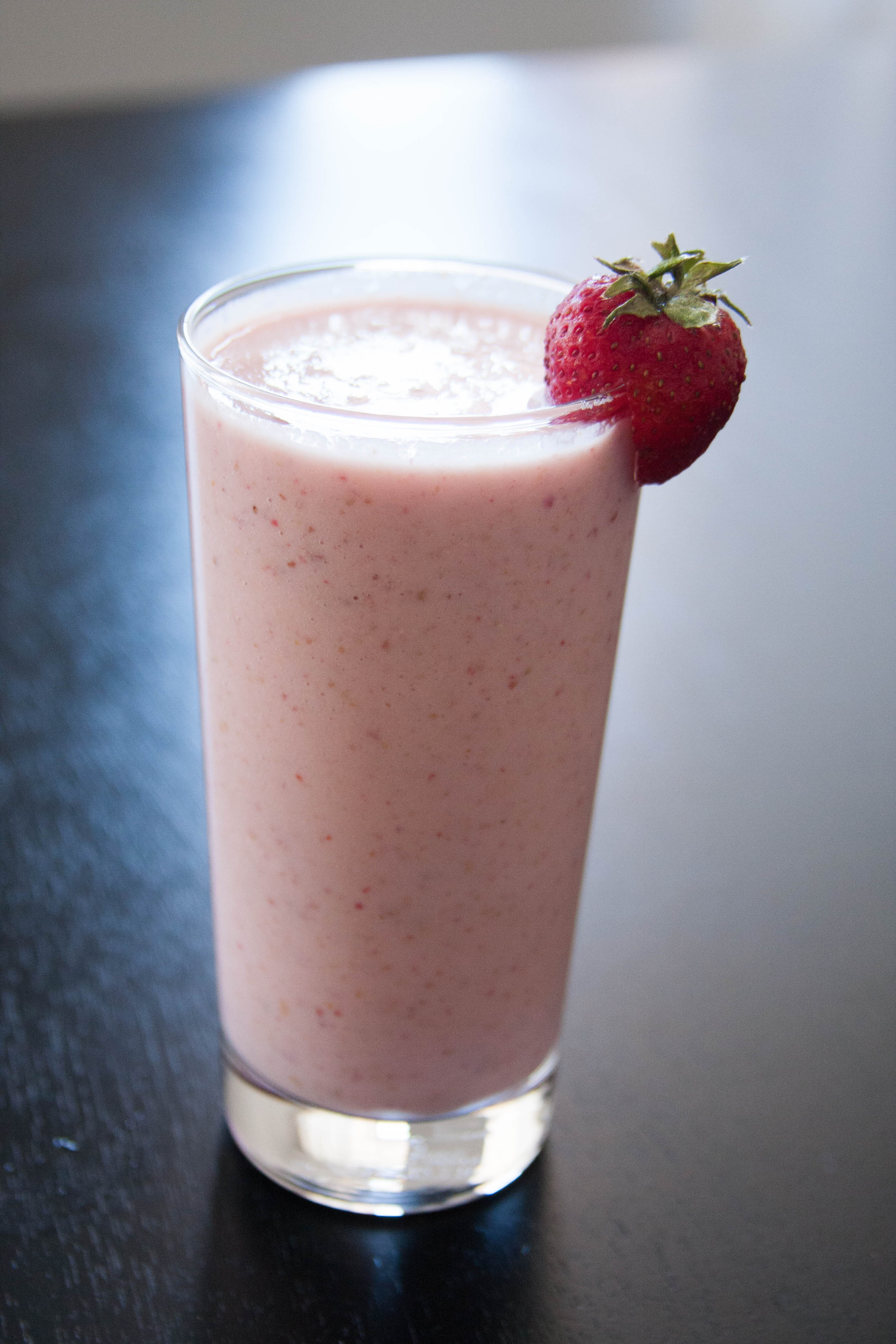 breakfast strawberry yogurt smoothie recipe healthy rgdaily blog