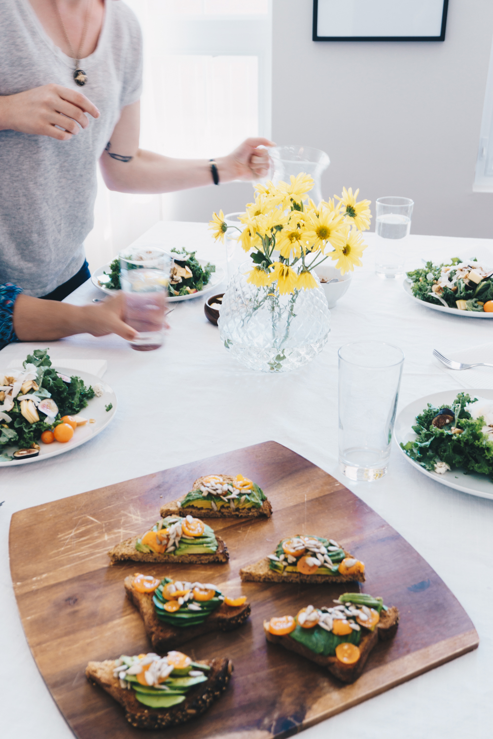 avocado toast recipe fig salad healthy lunch rgdaily blog