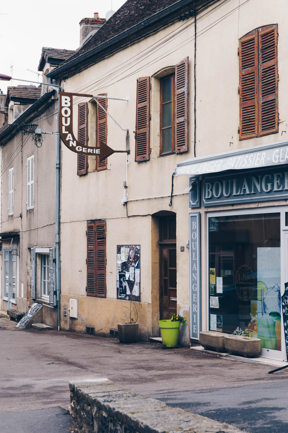 Boulangerie, Burgundy France - French Countryside - RG Daily Blog