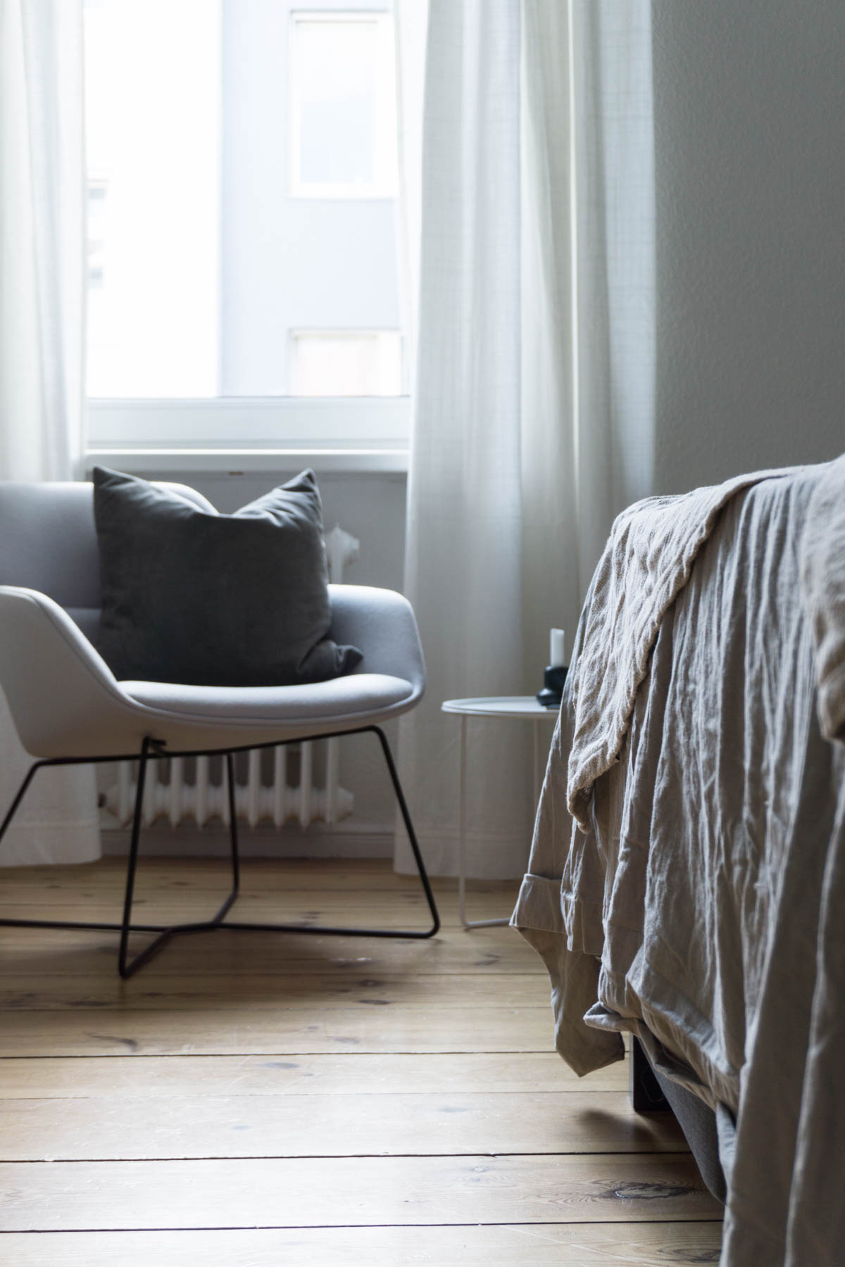 Scandinavian Interior / Bedroom Lounge / Minimalist Home / Berlin Flat / RG Daily Blog