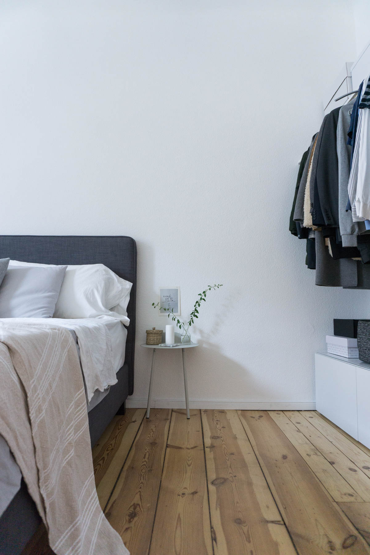 Scandinavian Interior / Calming Bedroom / Minimalist Home / Berlin Flat / RG Daily Blog