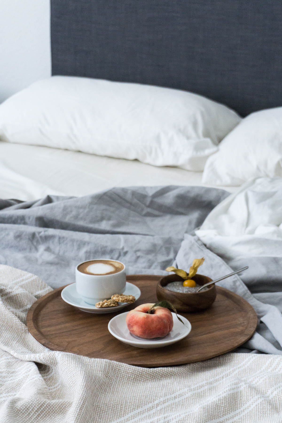 Breakfast in Bed / Scandinavian Interior / Weekend Vibes / RG Daily Blog