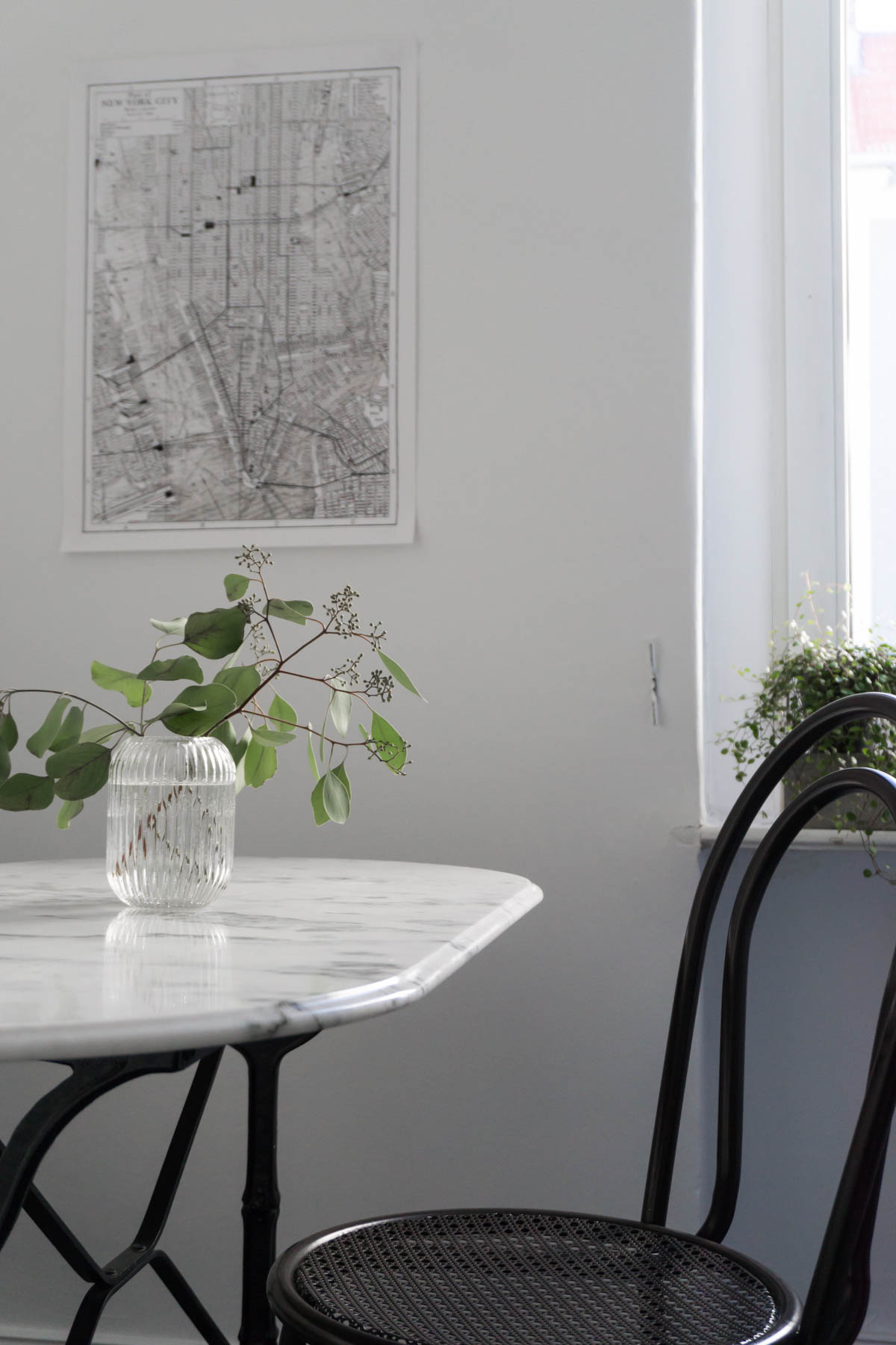 Scandinavian Kitchen - Small, White, Minimal - Interior Design // RG Daily Blog