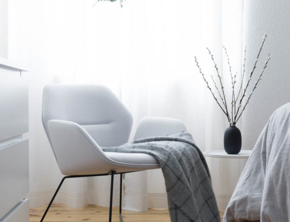 Scandinavian Christmas Decor, Cozy Winter Minimal Bedroom - RG Daily Blog