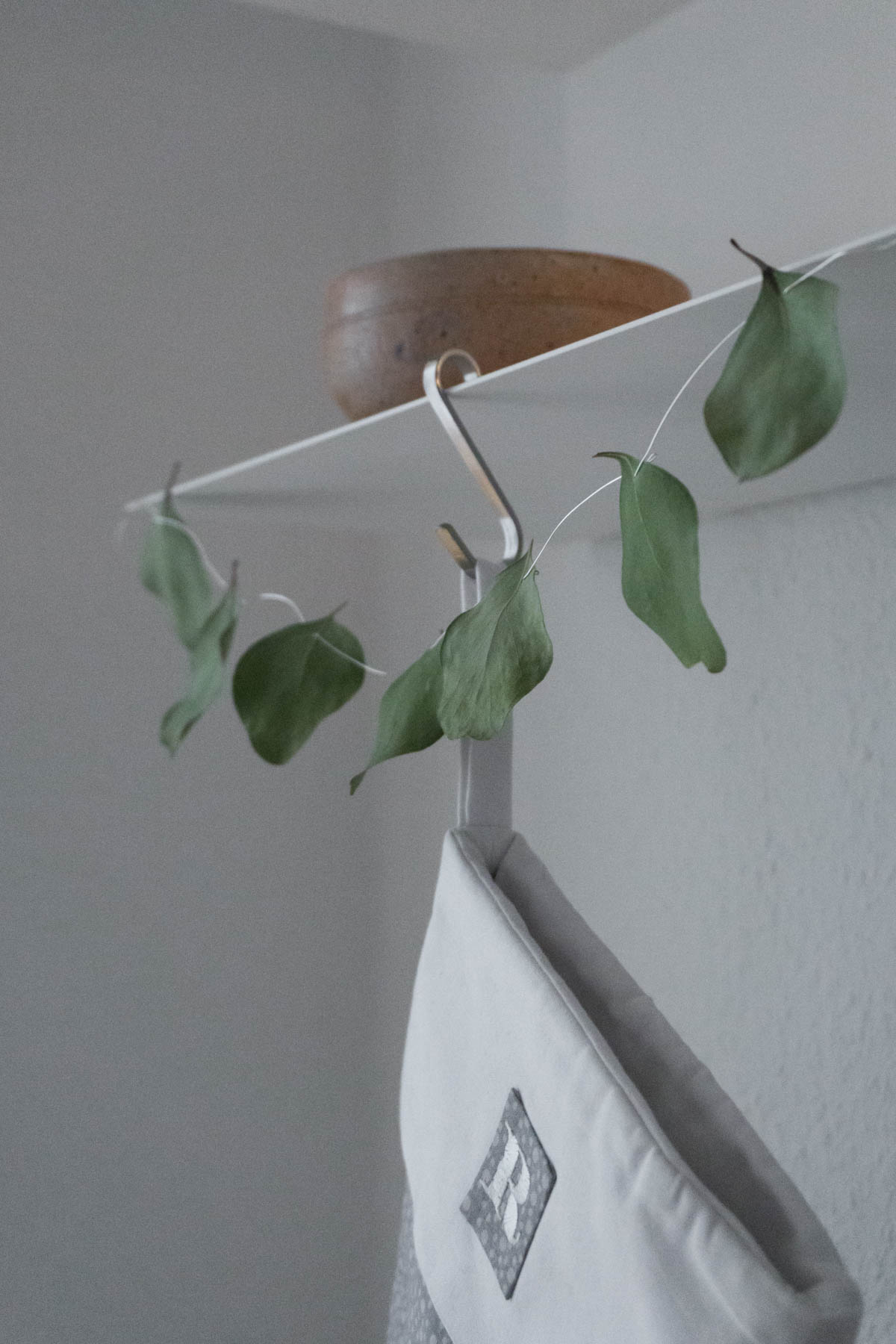 Scandinavian Christmas Decor, DIY Eucalyptus Garland - RG Daily Blog