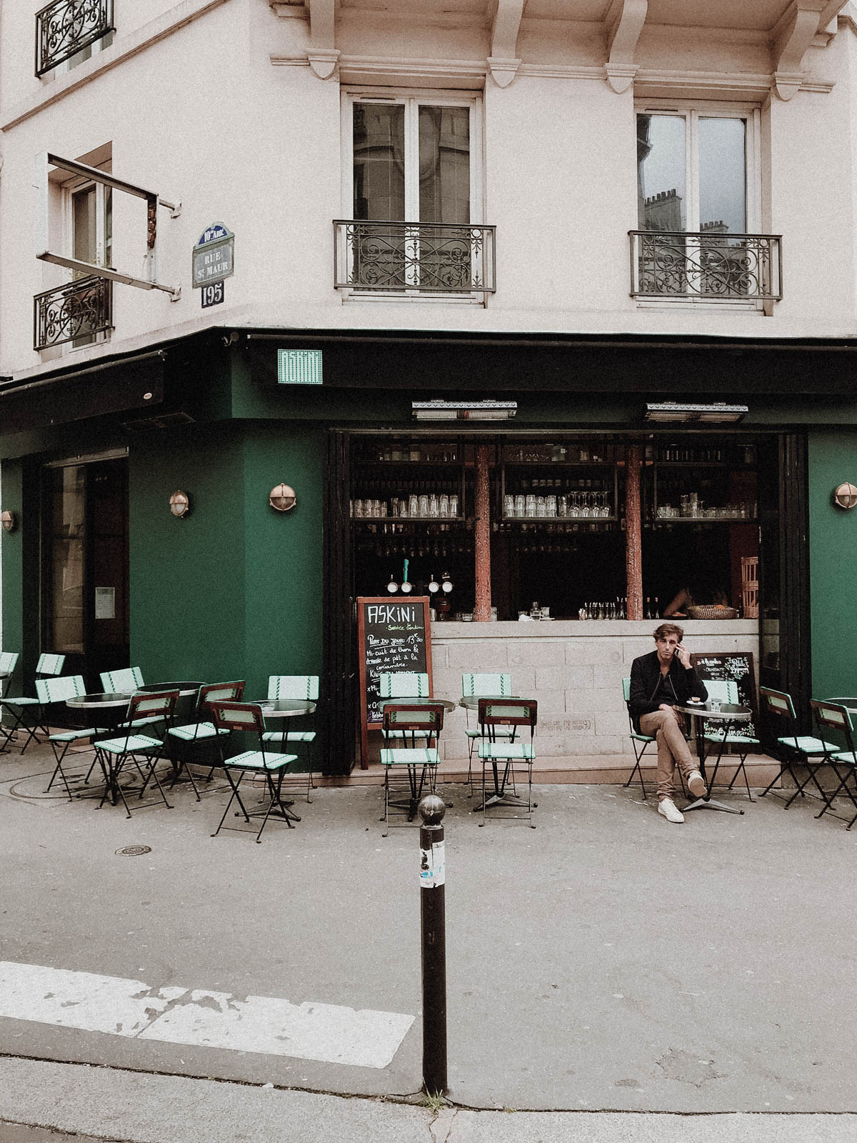 Paris France Travel Guide - Cafe Askini, European Architecture and Buildings / RG Daily Blog
