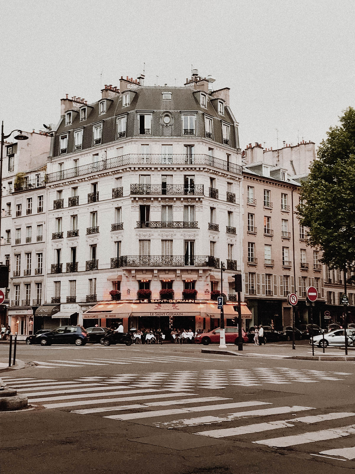 Paris France Travel Guide - Le Saint-Germain Cafe, European Architecture and Buildings / RG Daily Blog