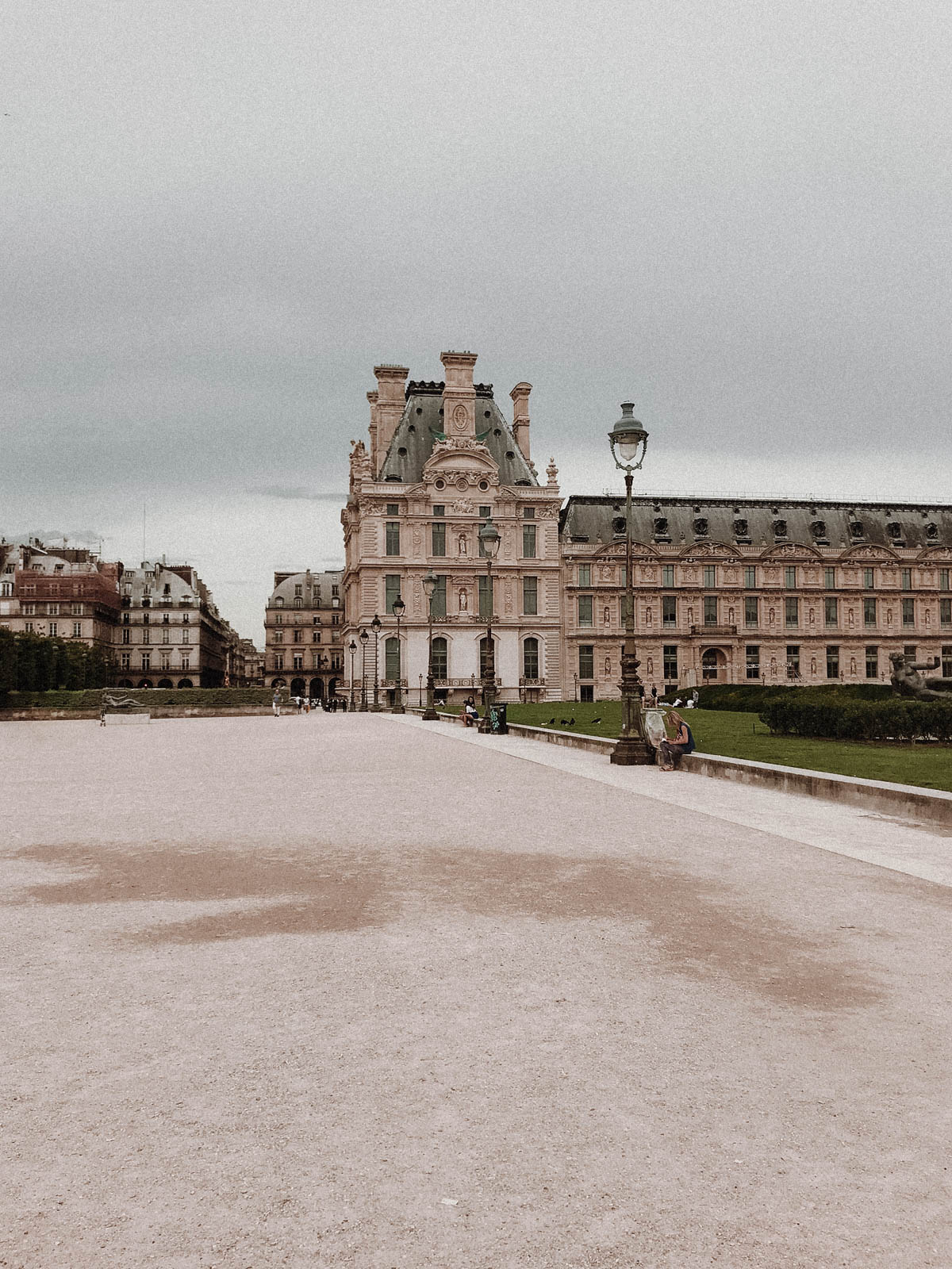 Paris France Travel Guide - Jardin du Luxembourg, European Architecture and Parks / RG Daily Blog