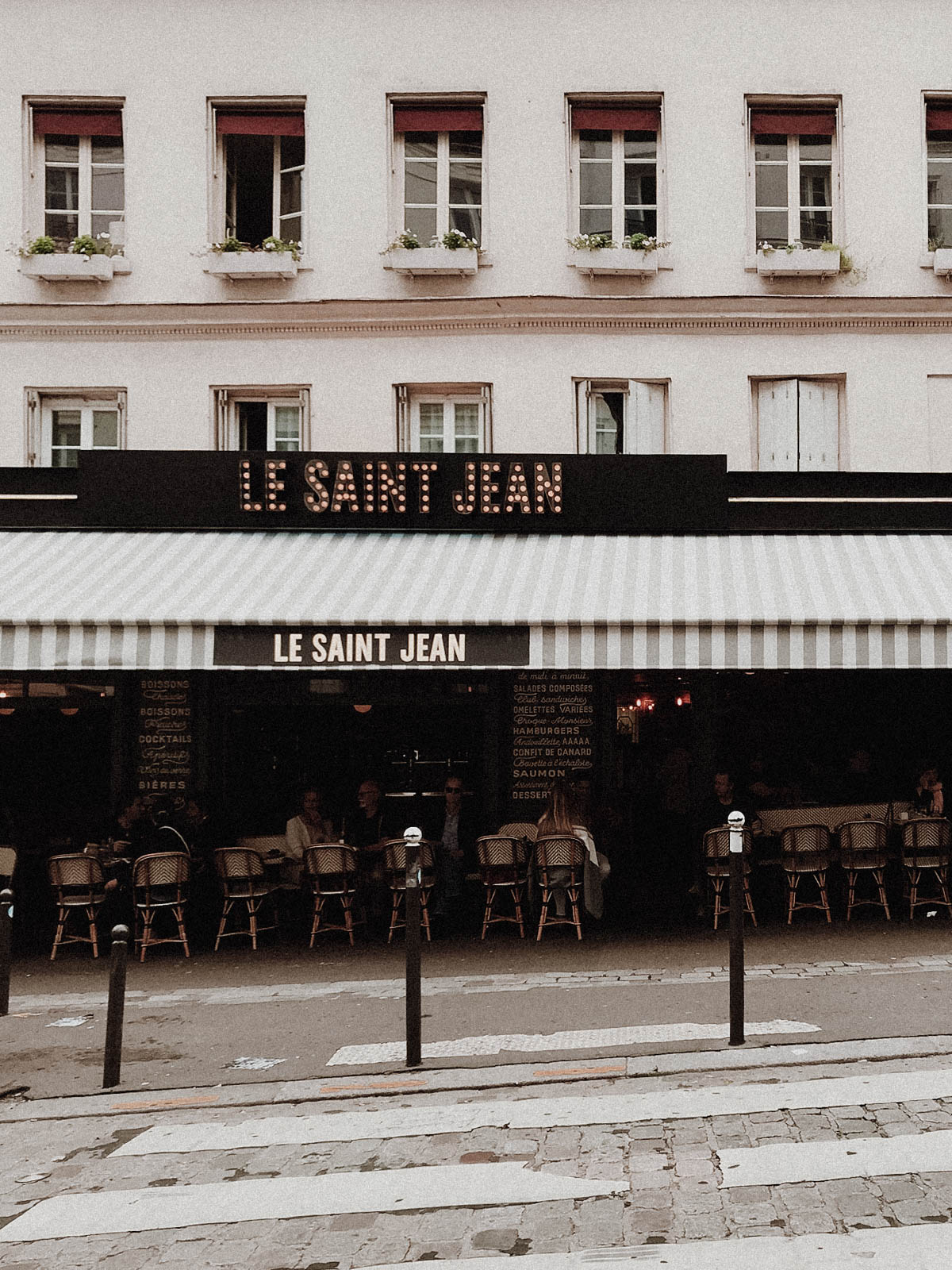 Paris France Travel Guide - French Cafe Le Saint Jean / RG Daily Blog