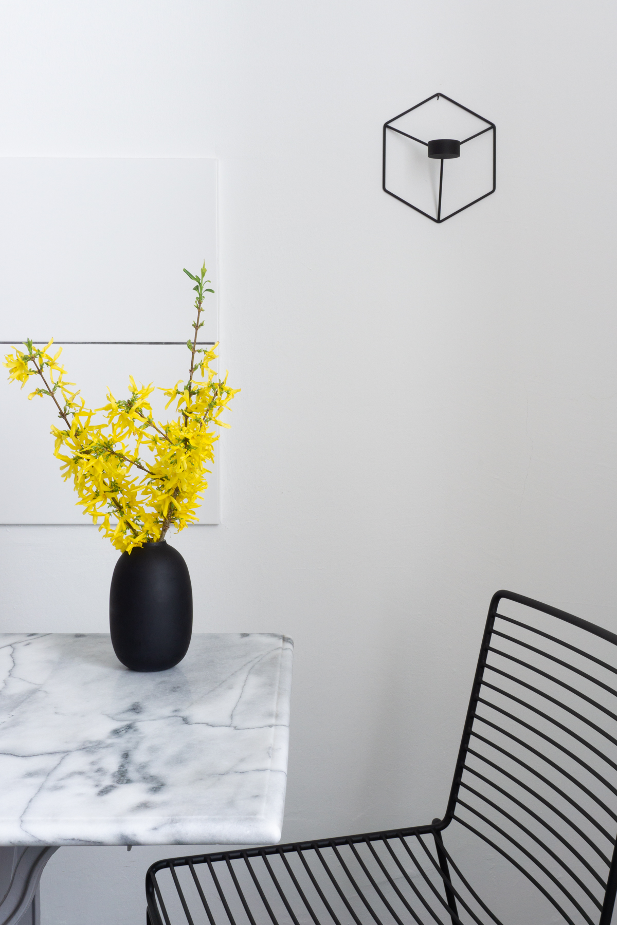 Minimalist Scandinavian Kitchen - Marble Table, HAY HEE Chair, Menu POV, Yellow Flowers, Forsythia - RG Daily Blog Interior Style