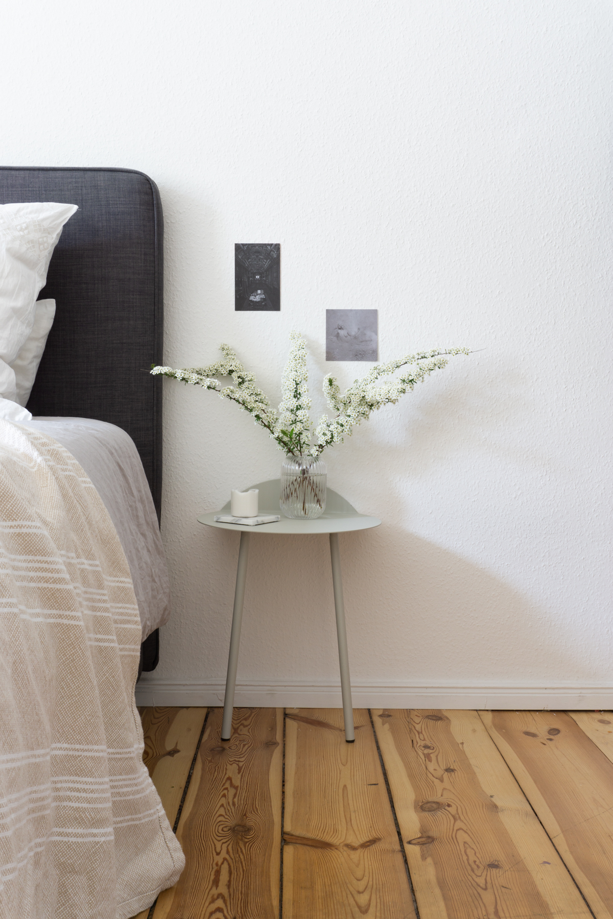 Scandinavian Bedroom, Minimalist Bedside Table, Fresh Flowers, Menu Yeh Wall Table - RG Daily Blog Interior Style