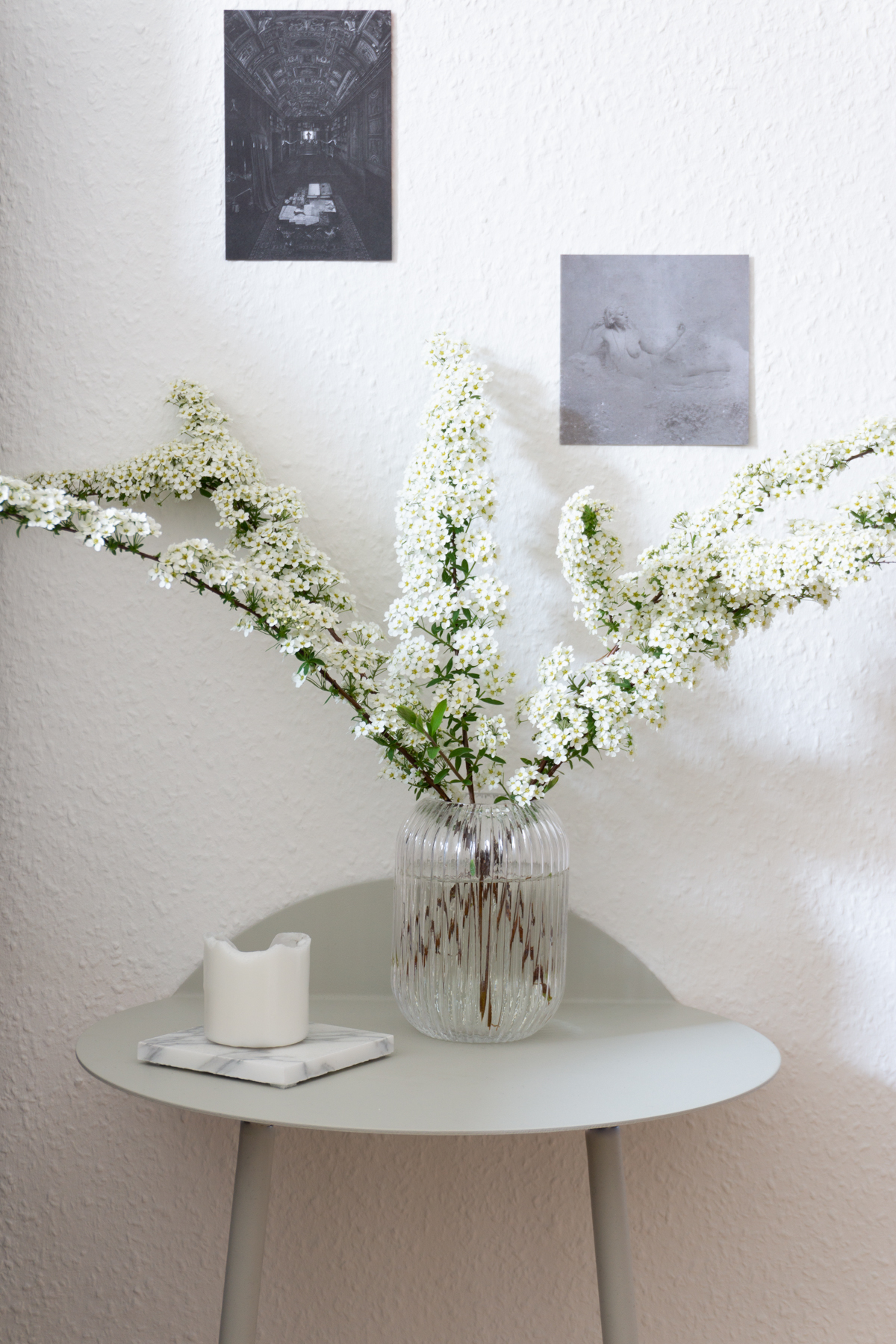 Scandinavian Bedroom, Minimalist Bedside Table, Fresh Flowers, Menu Yeh Wall Table - RG Daily Blog Interior Style