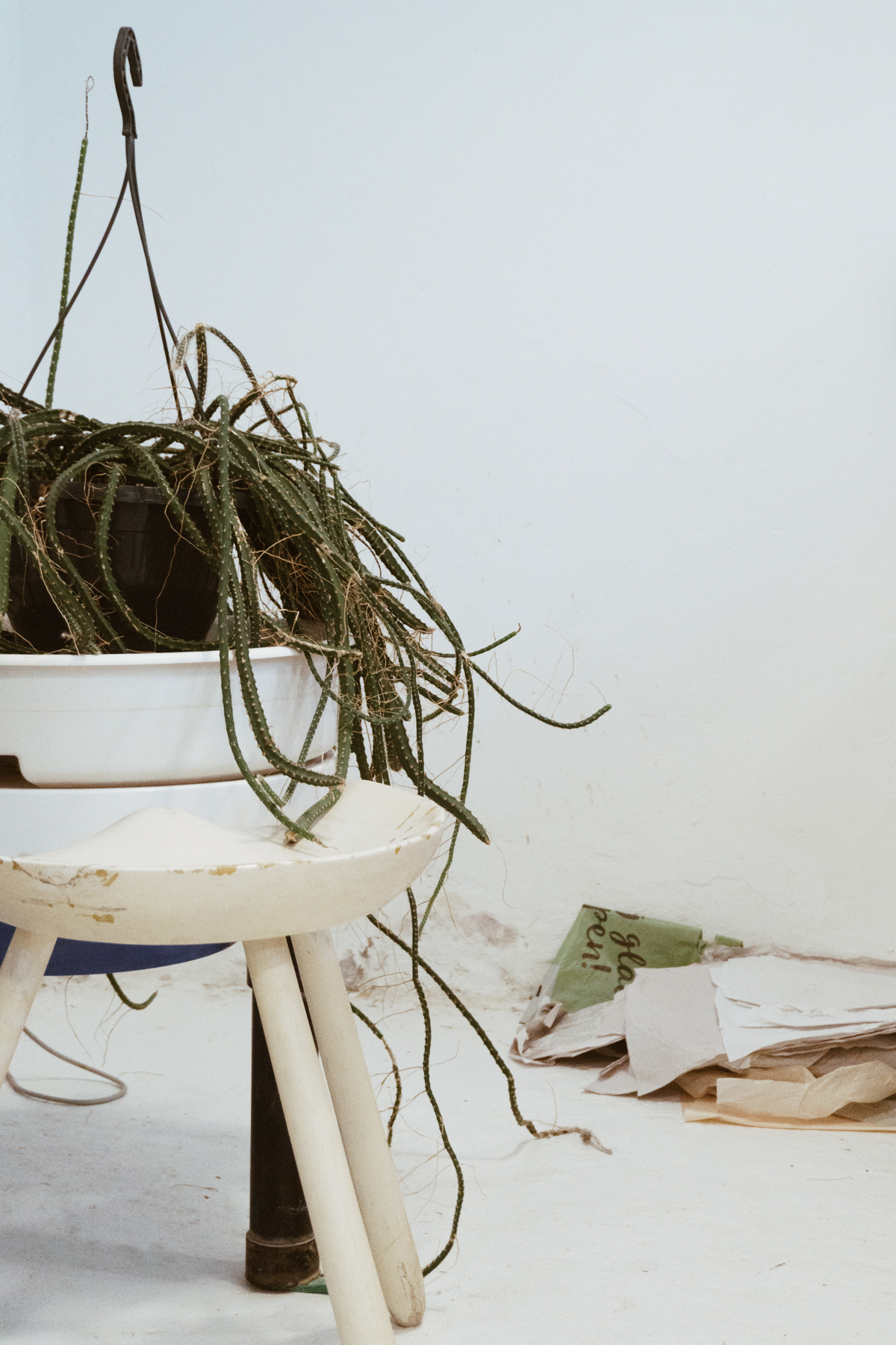 Robynn Storgaard - Danish Ceramics Studio Copenhagen - Minimalist Style / RG Daily Blog