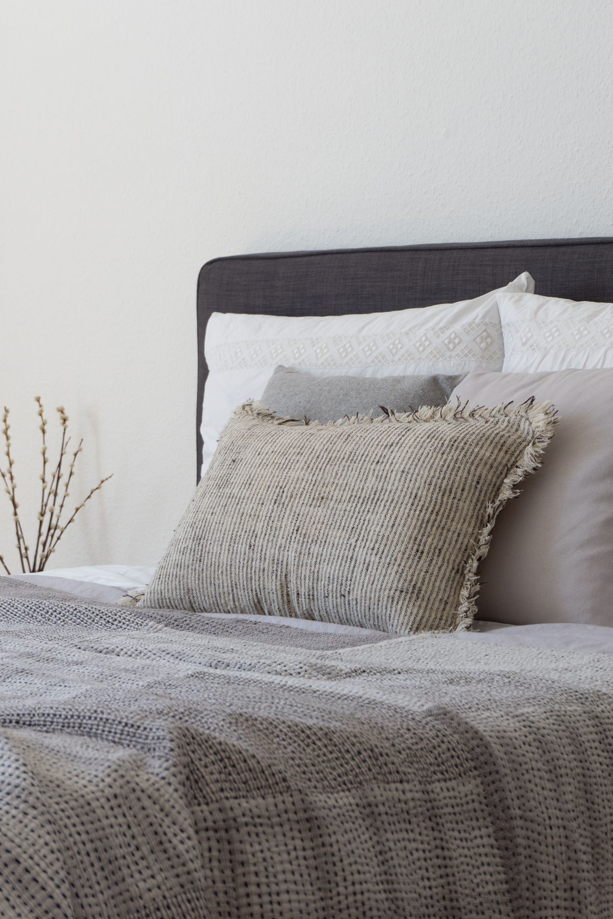 Sustainable Ethical and Scandinavian Bedding from Stitch by Stitch, Minimalist Natural Bedroom Interior Inspo / RG Daily Blog