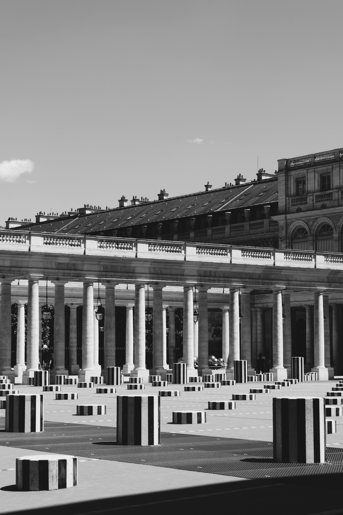 PARIS TRAVELS - Palais Royal | Vintage Summer Style