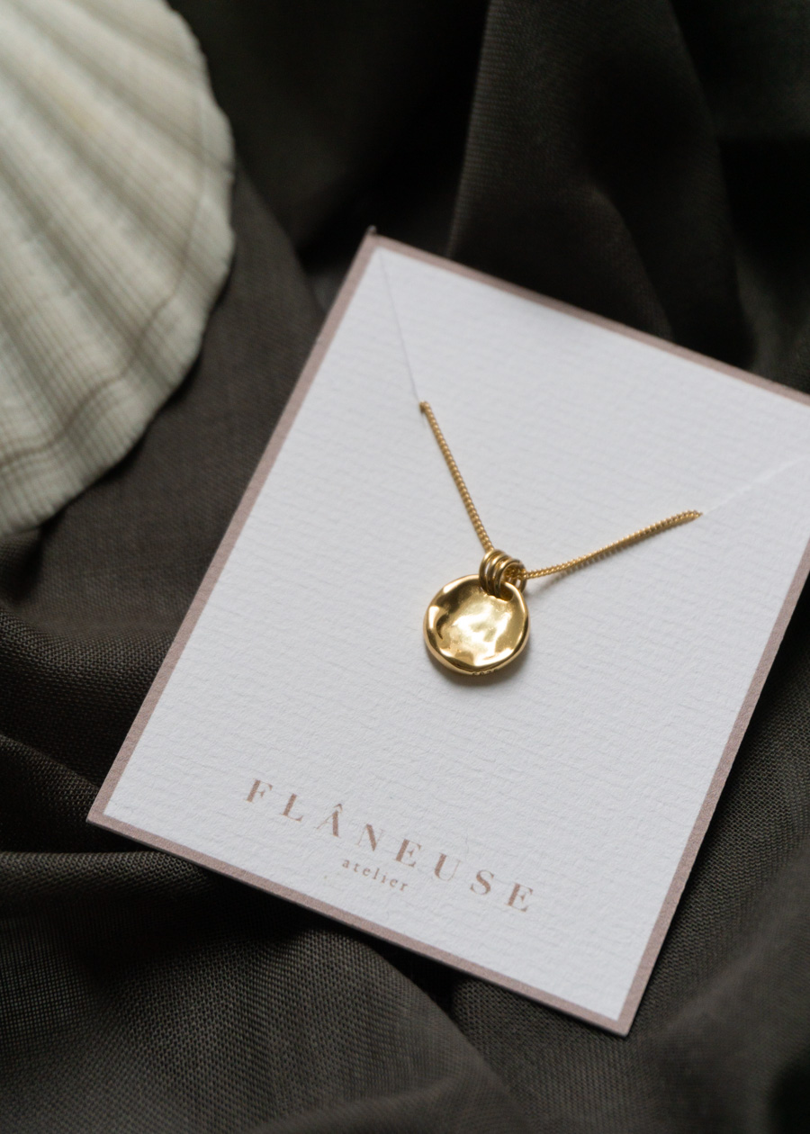 Flâneuse Atelier Necklace - Delicate Everyday Gold Jewelry - Timeless Style, Minimalist Fashion, Dainty Design / RG Daily Blog