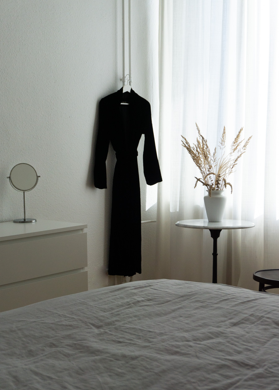 Vibeke Scott | Luxury Danish Loungewear, Silk Velvet | Slow Living | Calming Scandinavian Bedroom