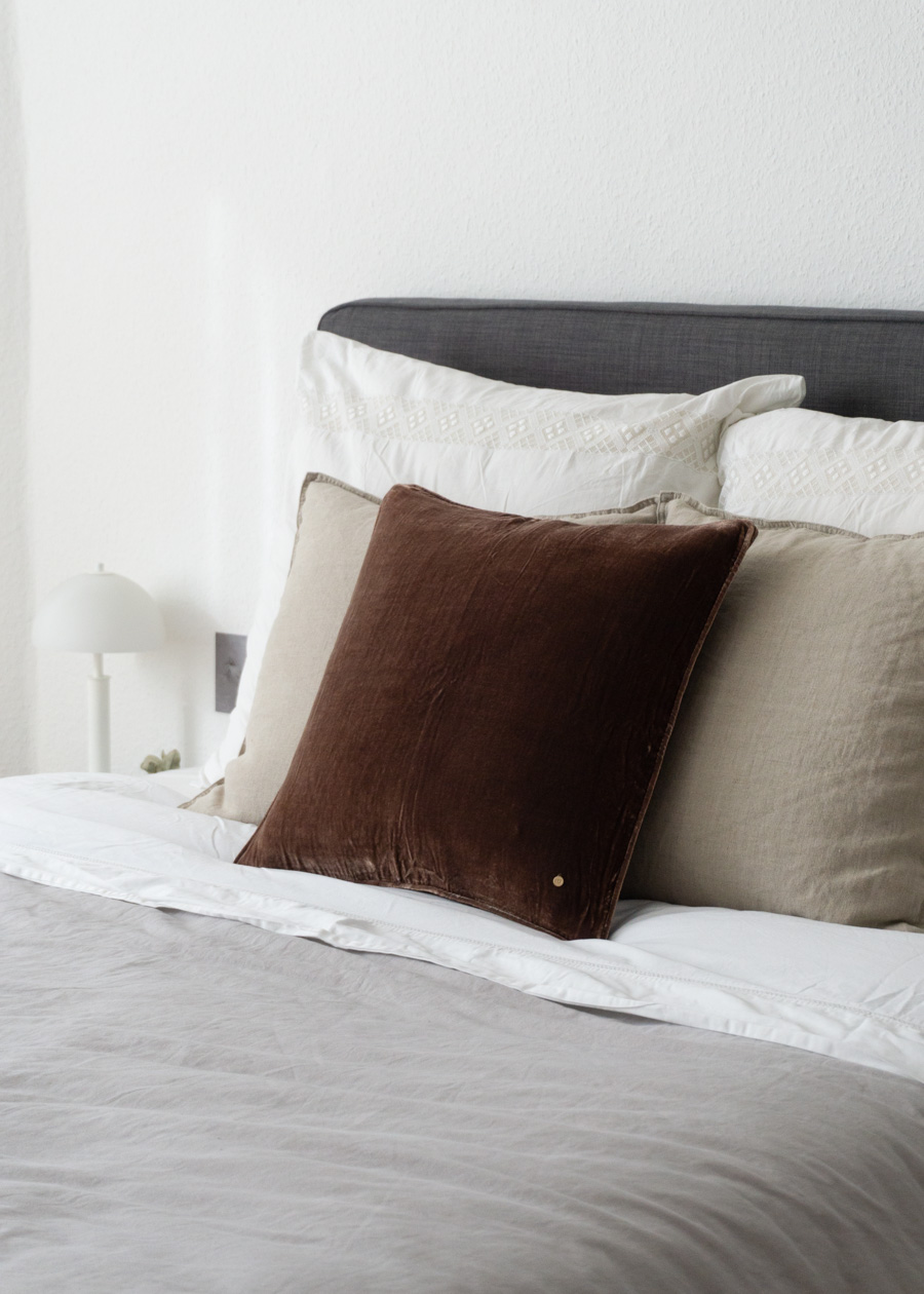 Vibeke Scott | Luxury Danish Loungewear, Silk Velvet | Slow Living | Calming Scandinavian Bedroom