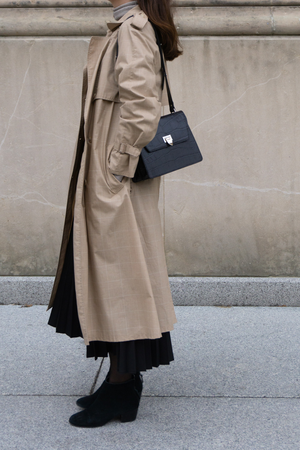 DECADENT Copenhagen ~ Beautiful and Timeless Luxury Leather Hangbags / Danish Design, Scandinavian Style, Black Croco, Designer Bag, Vintage Aesthetic, Beige Winter Outfit | RG Daily Blog