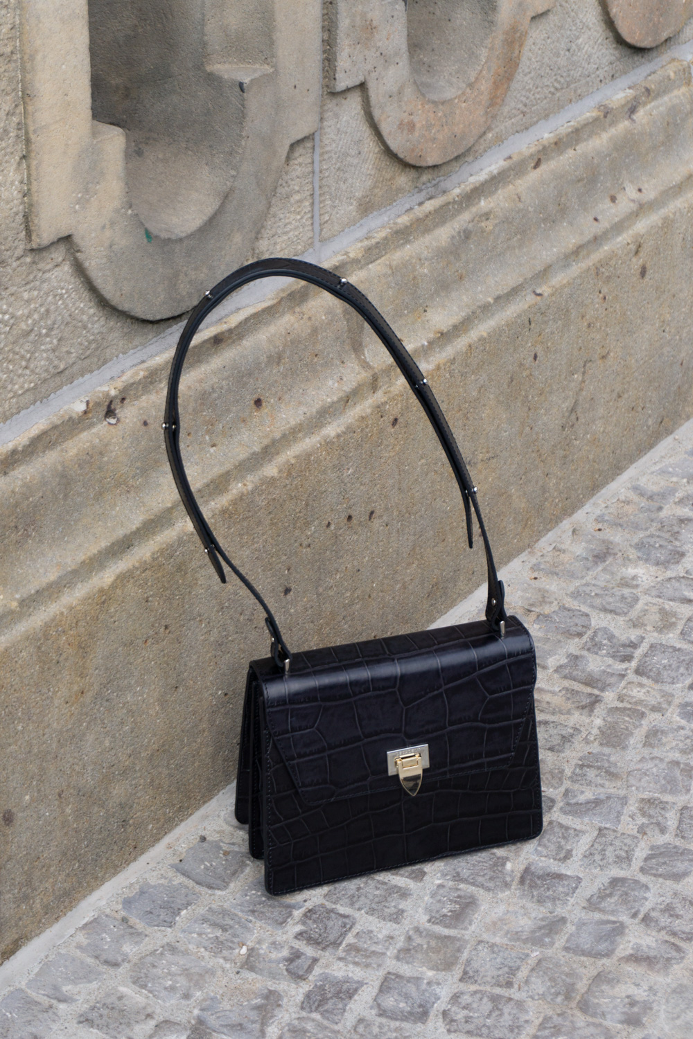 Decadent Copenhagen ~ Handmade Leather Bags Inspired by Timeless