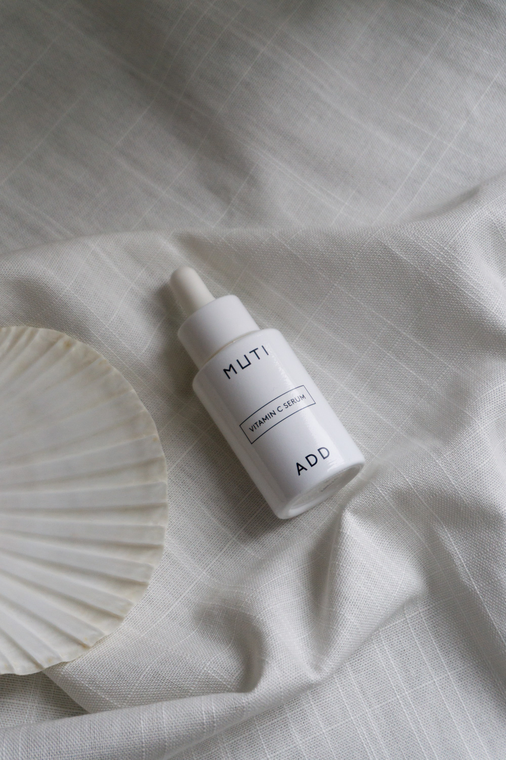 MUTI Minimalist Anti-Age Skincare - Winter Skin Care & Beauty | Product Photography, Packaging Design | RG Daily Blog