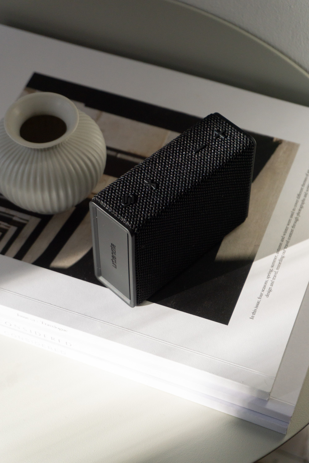 URBANISTA ~ wireless speakers, headphones &earbuds | minimalist design, scandinavian home, shadow play | RG Daily Blog