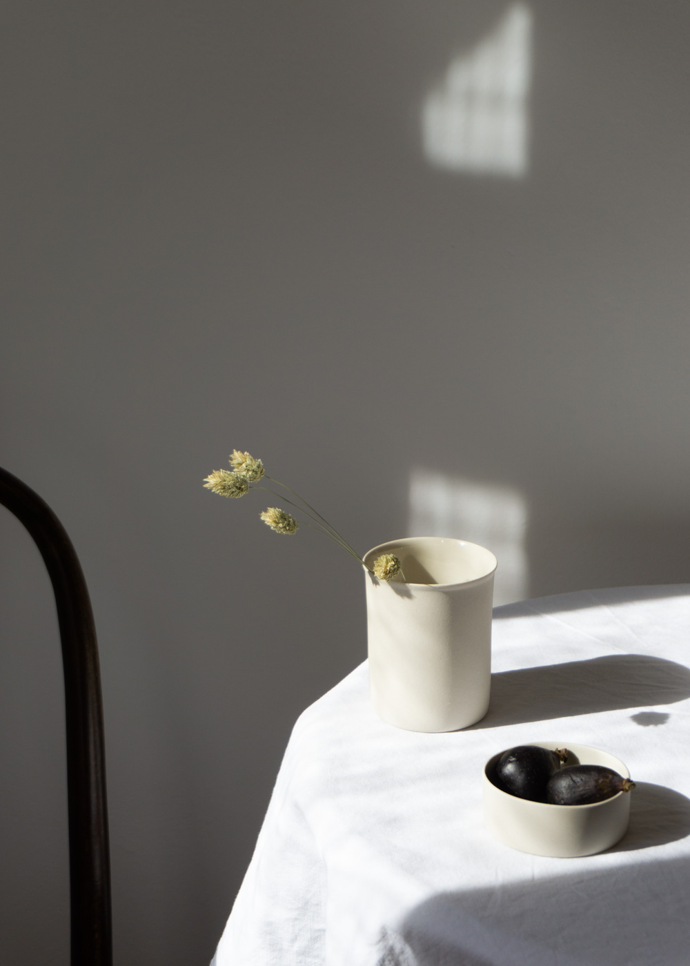 Kleo Co. Ceramics ~ Simple For Everyday Slow Living | Minimalist Tableware, Scandinavian Design, Sustainable Home, Natural Aesthetic | Product Photography, Light and Shadows | RG Daily Blog