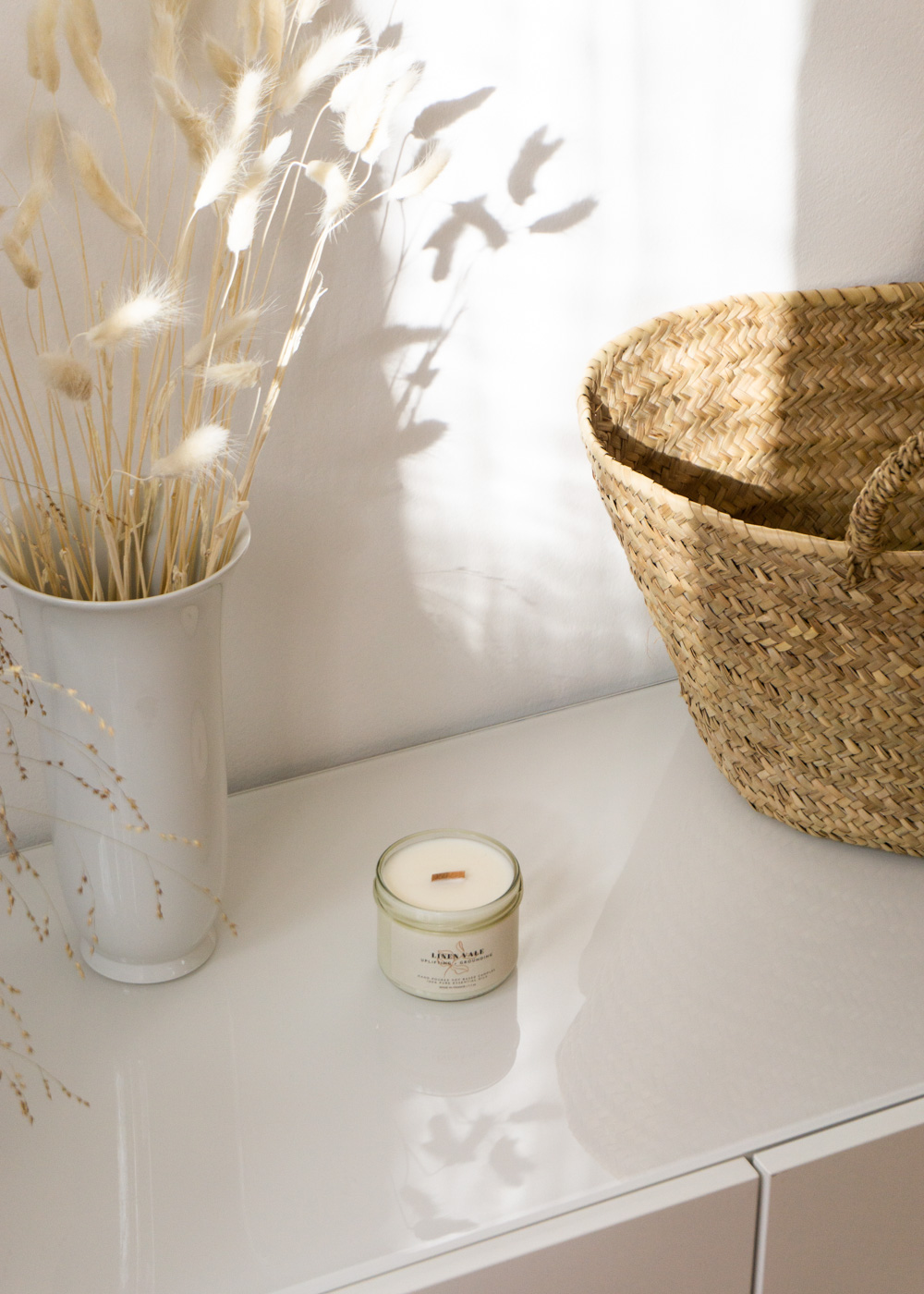 Linen Vale, Natural Soy Candles Handmade in France ~ Simple For Everyday Slow Living | Minimalist Home, Scandinavian Design, Sustainable Brand, Natural Aesthetic | Product Photography, Light and Shadows | RG Daily Blog, Copyright © Rebecca Goddard