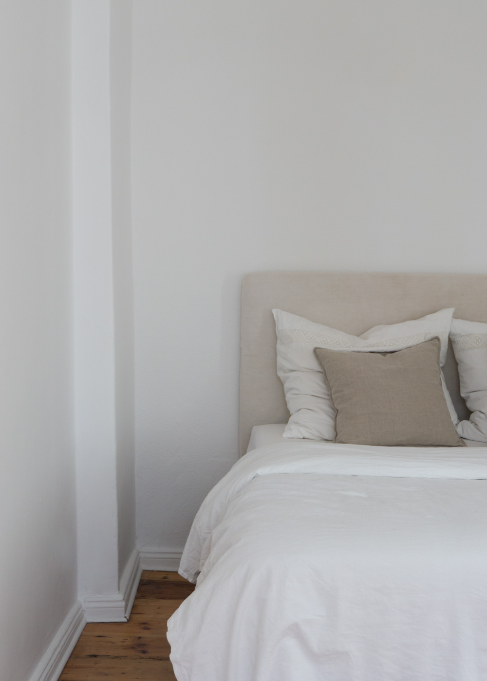 Bedroom | neutral interior, white and beige home, wood floors, minimalist simple decor, natural berlin apartment, scandinavian design, calm aesthetic