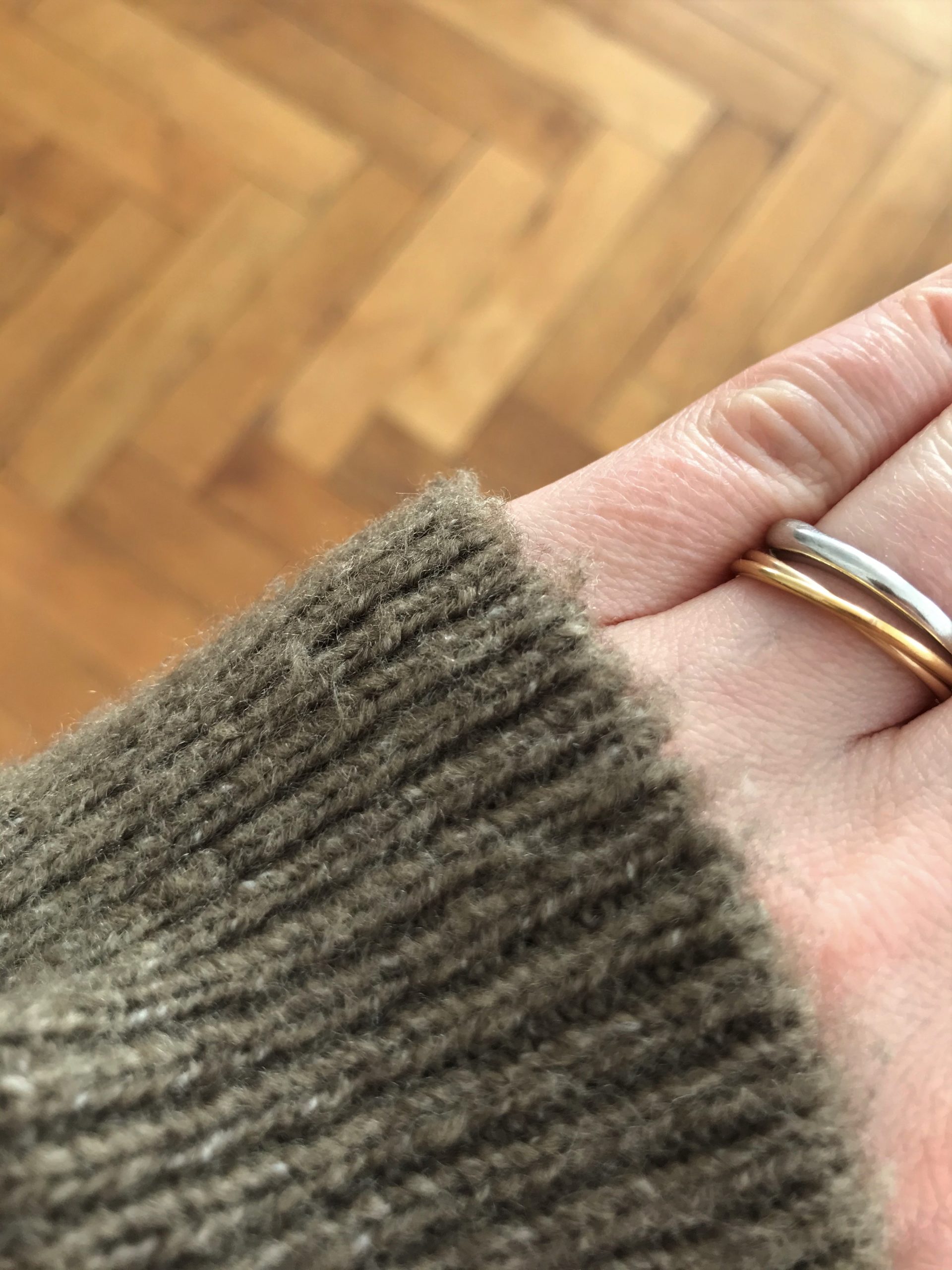 Gold & Silver Rings, Minimalist Jewelry, Beige Aesthetic, Slow Living, Fashion, Style, Accessories | RG Daily Blog