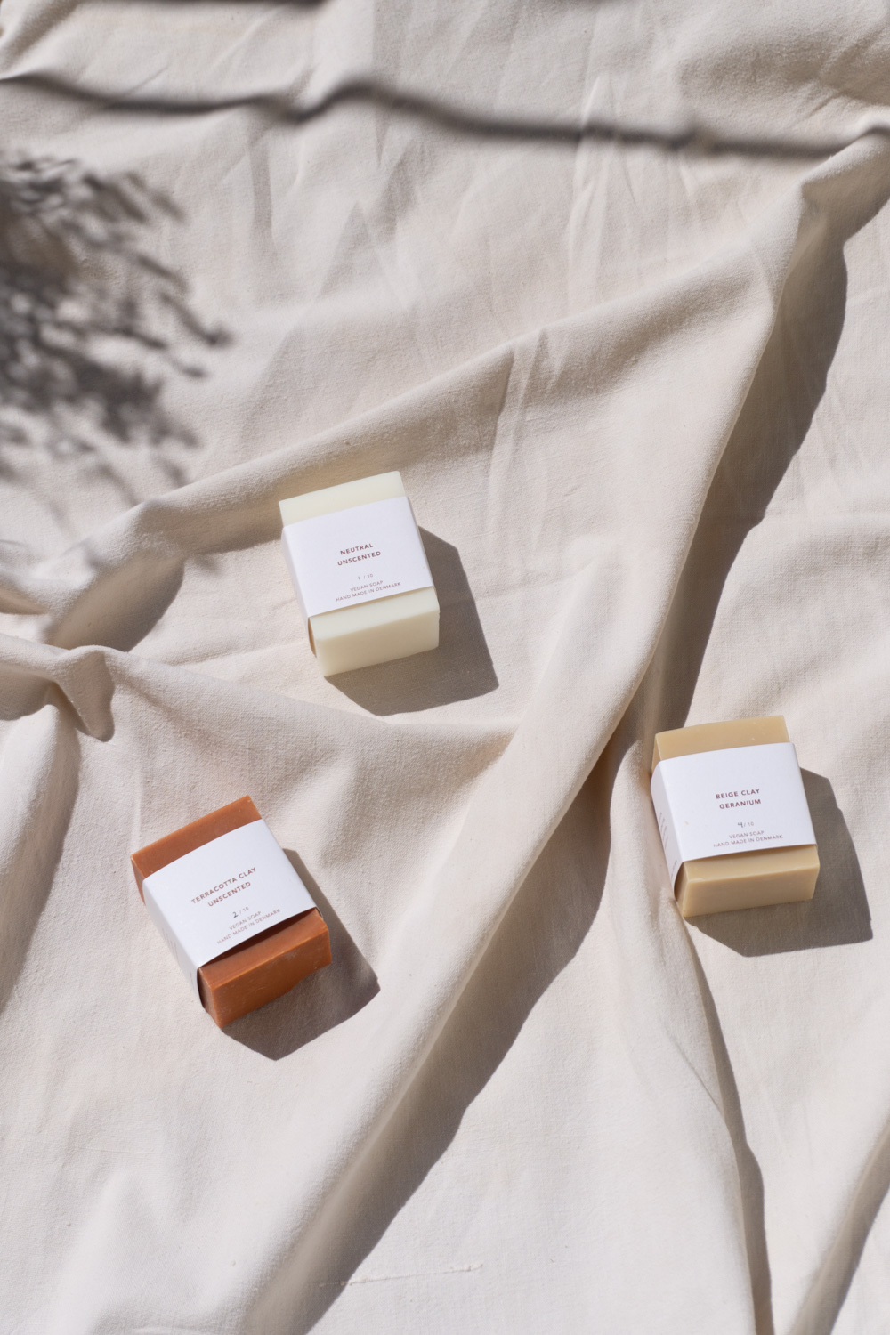 Mellow Mind - Natural Danish Skincare, Slow Living, Gua Sha Stone | Handmade Soaps, Light, Shadows, Shadow Play | Beauty Rituals, Natural Aesthetic, Product Photography, RG Daily Blog
