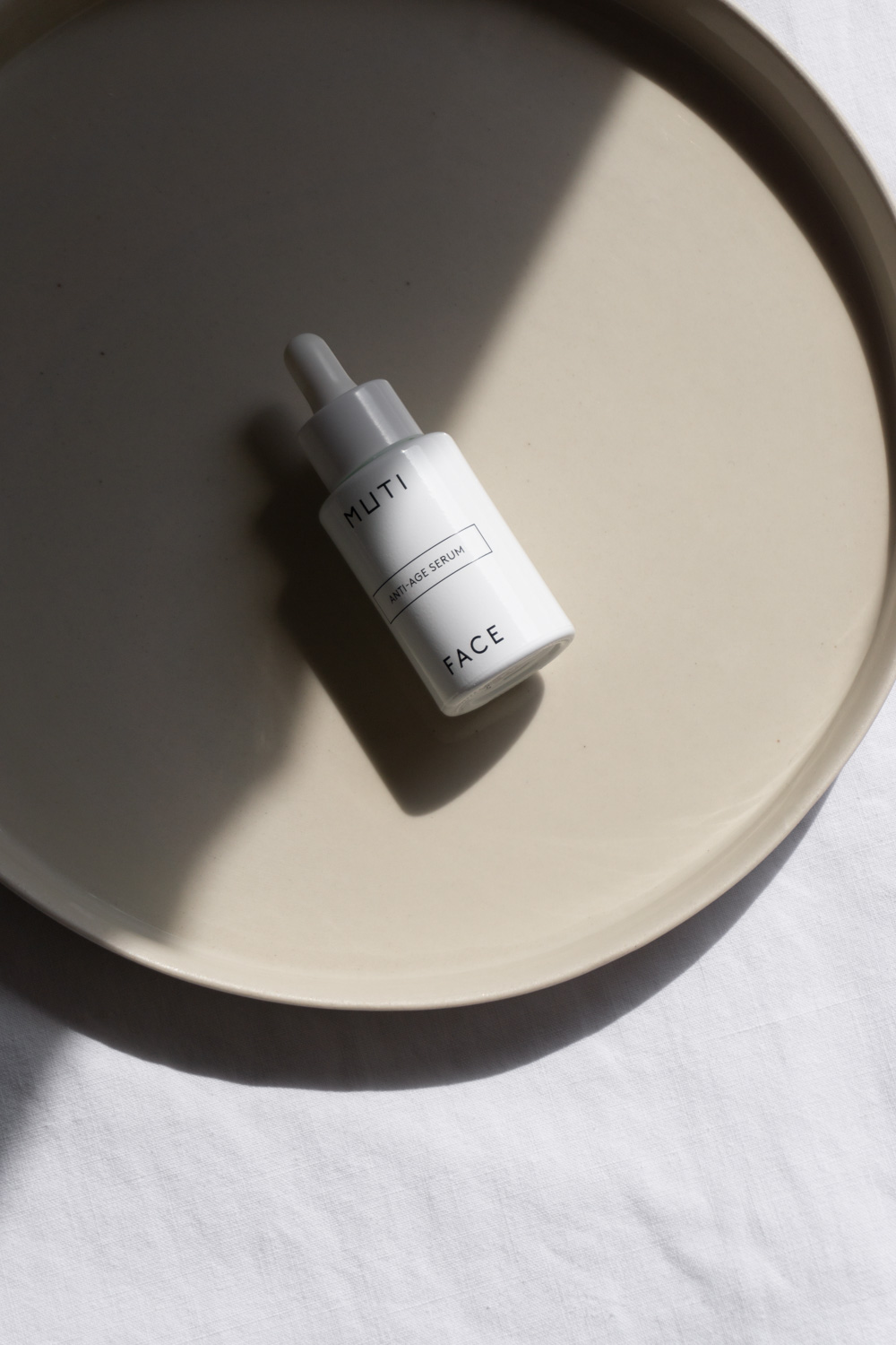 MUTI Skincare - Clean Facial Cleanser, Minimalist Everyday Skincare Routine | Natural Beauty, Packaging Design, Product Photography, Light & Shadows, Shadow Play - Slow Living & Self Care | RG Daily Blog