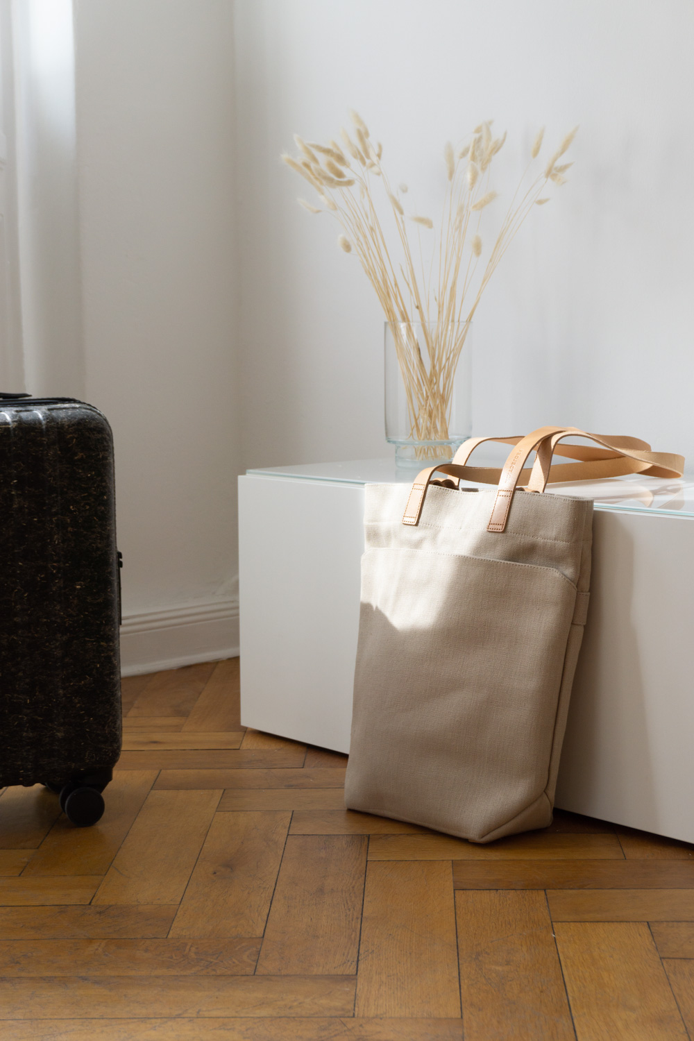 PROJECTKIN Travel Suitcase & Canvas Bag - Sustainable Luggage and travel accessories from eco friendly materials | Danish design, Scandinavian products, mindful accessories, luggage | product photography, shadows, light, minimalist aesthetic | RG Daily Blog