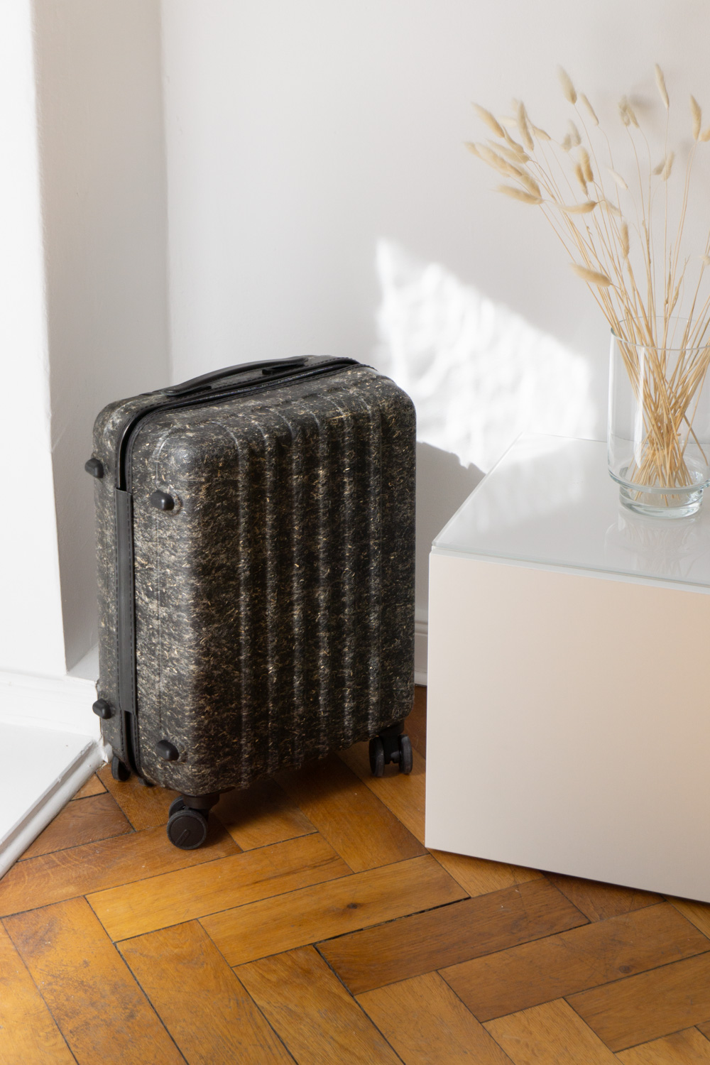 PROJECTKIN Travel Suitcase - Sustainable Luggage and travel accessories from eco friendly materials | Danish design, Scandinavian products, mindful accessories, luggage | product photography, shadows, light, minimalist aesthetic | RG Daily Blog