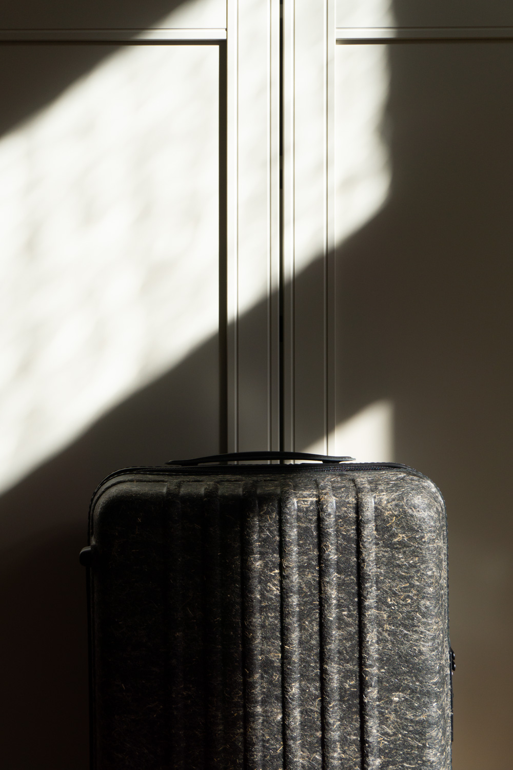 project-kin-travel-sustainable-luggage-danish-design-product ...