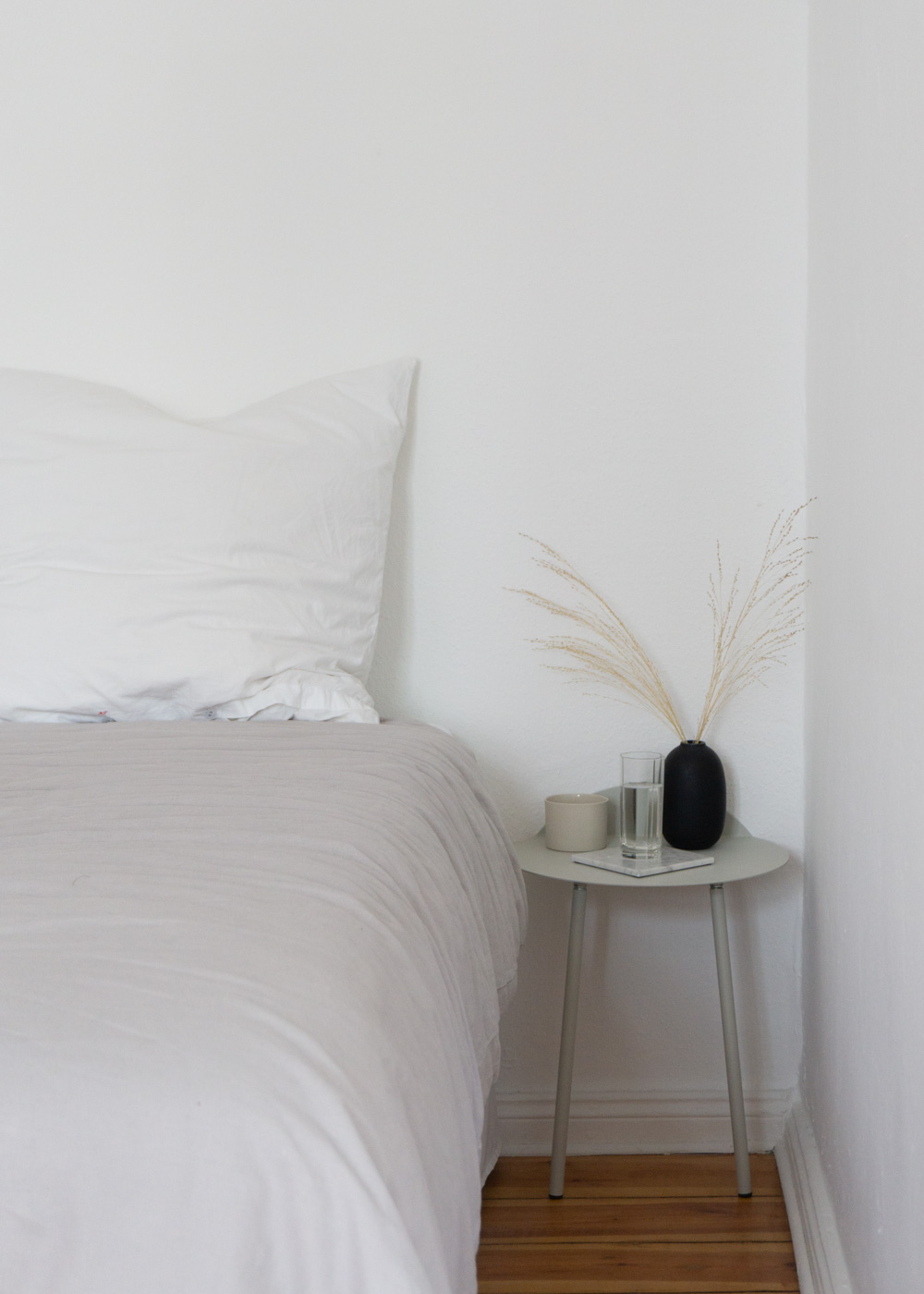 Grey Bedroom, Menu Table - Neutral Home, Scandinavian Aesthetic, Berlin Apartment, White Interior, Calm Lighting | RG Daily Blog