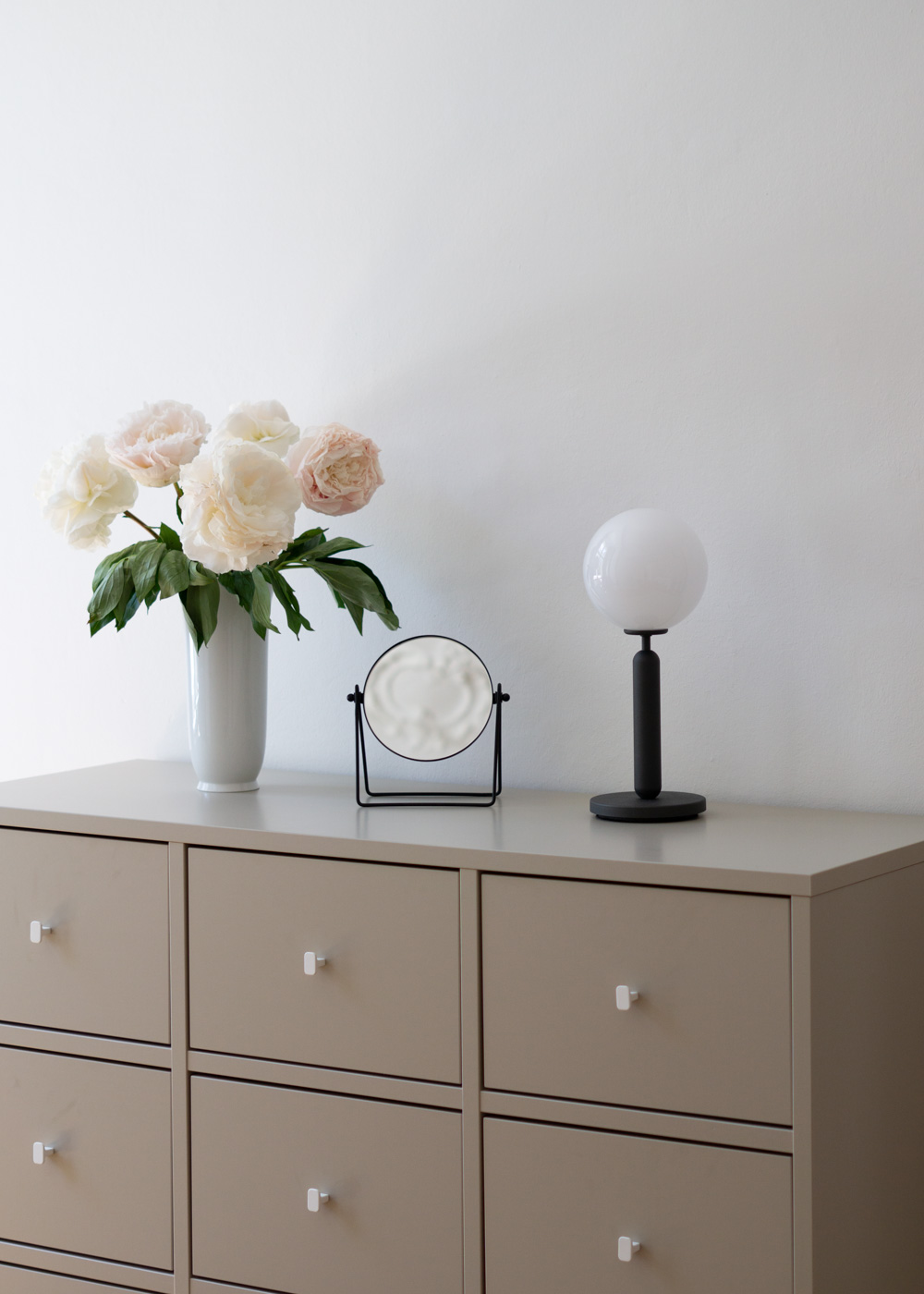 Nuura Lighting, Danish Design, Glass Table Lamp, Miira, Minimalist Home, Classic Interior, Timeless Style, Ikea Storage, Beige, Flowers, Round Mirror, White Scandinavian Decor, Neutral Aesthetic