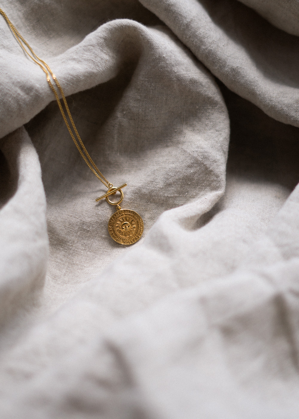 BRUNA The Label Gold Necklace Jewelry Handcrafted Jewellery Dainty Aesthetic Style Sustainable Fashion Minimal Timeless Summer Outfit RG Daily Rebecca Goddard Neutral (10)