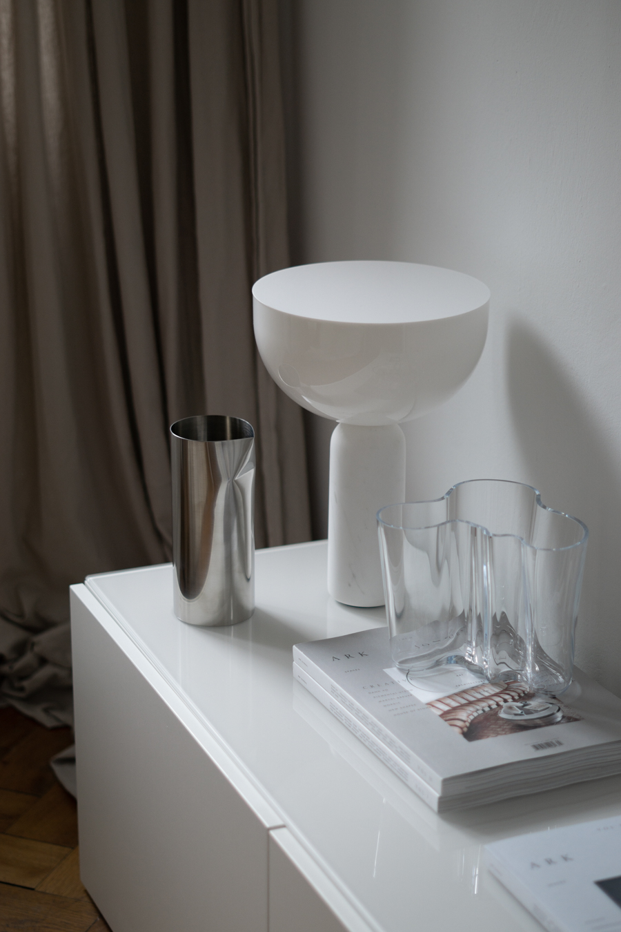 Fall Decor, Aalto Savoy Vase, New Works Kizu Lamp, Pleat Pitcher, Neutral Interior Danish Design