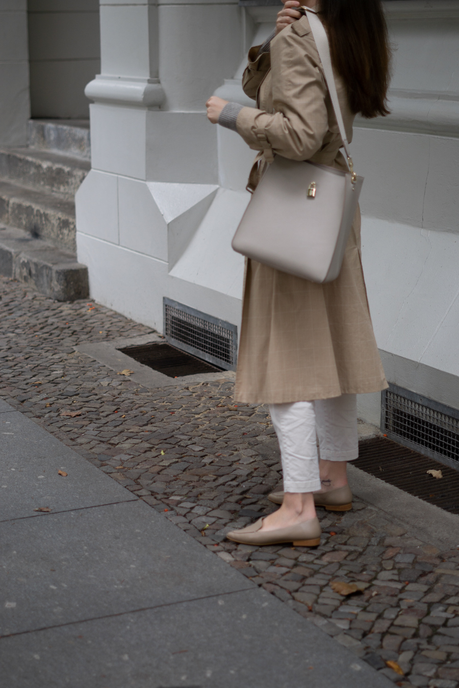 Carolina Herrera Handbag Beige Street Style