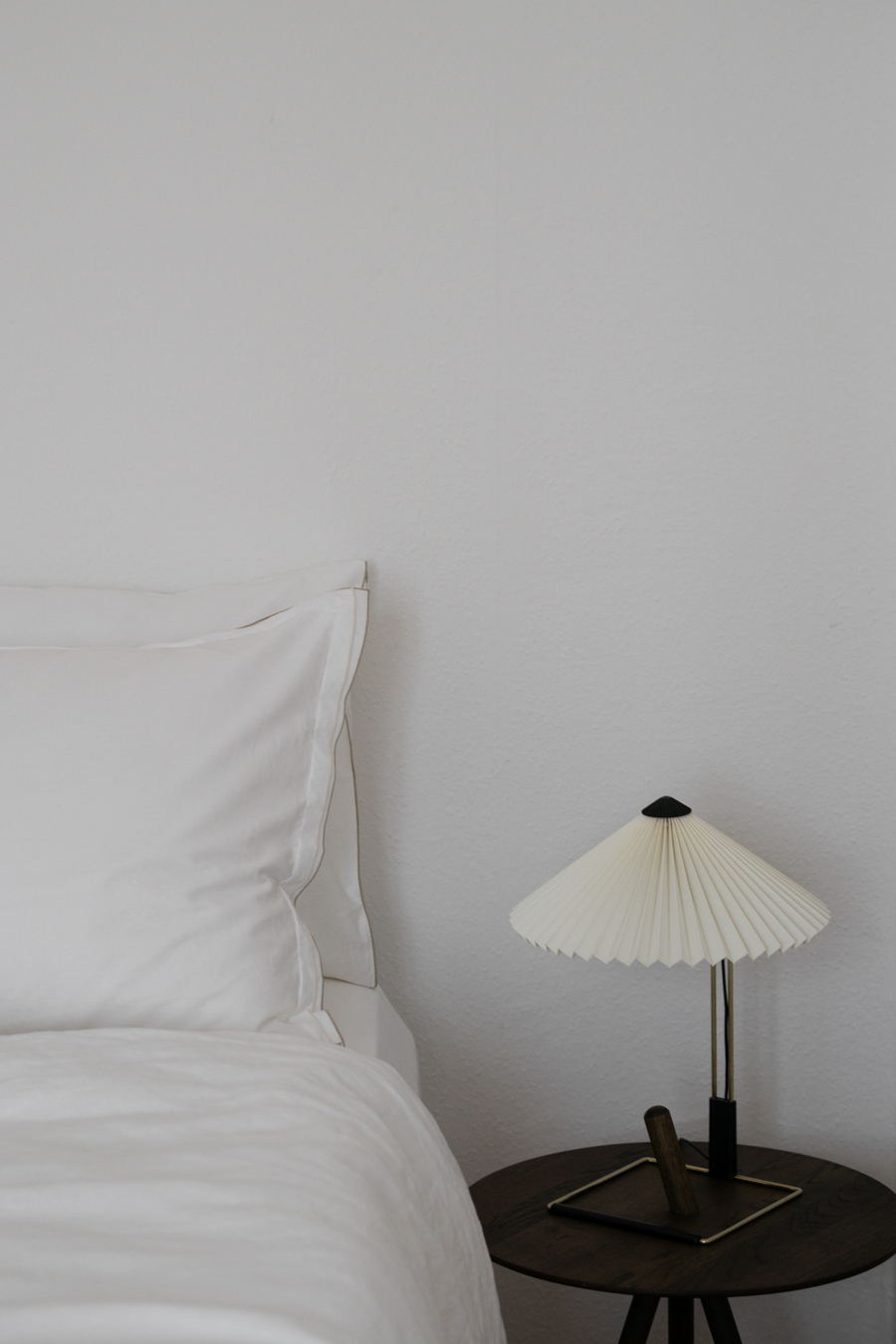 Baea Sustainable Bedding, White Bedroom