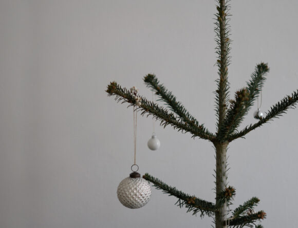 Simple Scandinavian Holiday Decor