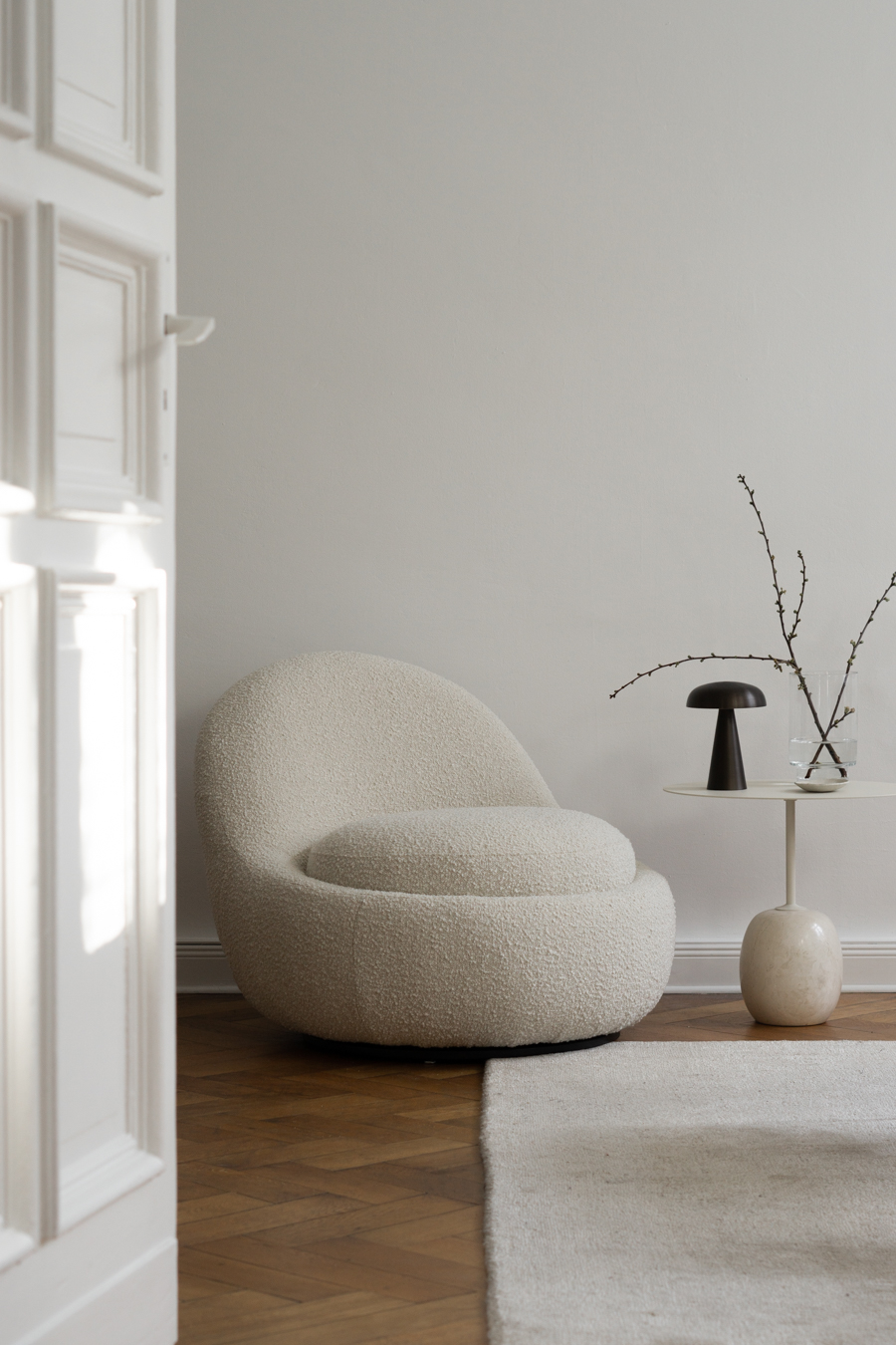 SOFACOMPANY-boucle-fabric-lounge-furniture-beige-interior-design