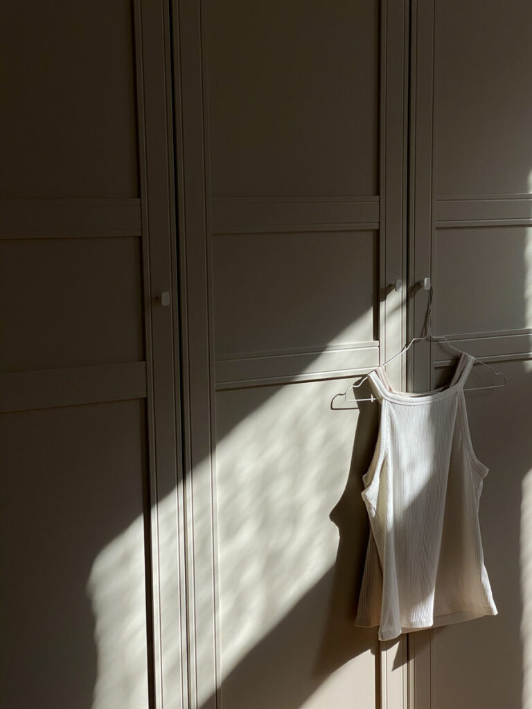 Neutral Tones & Springtime Updates — RG Daily