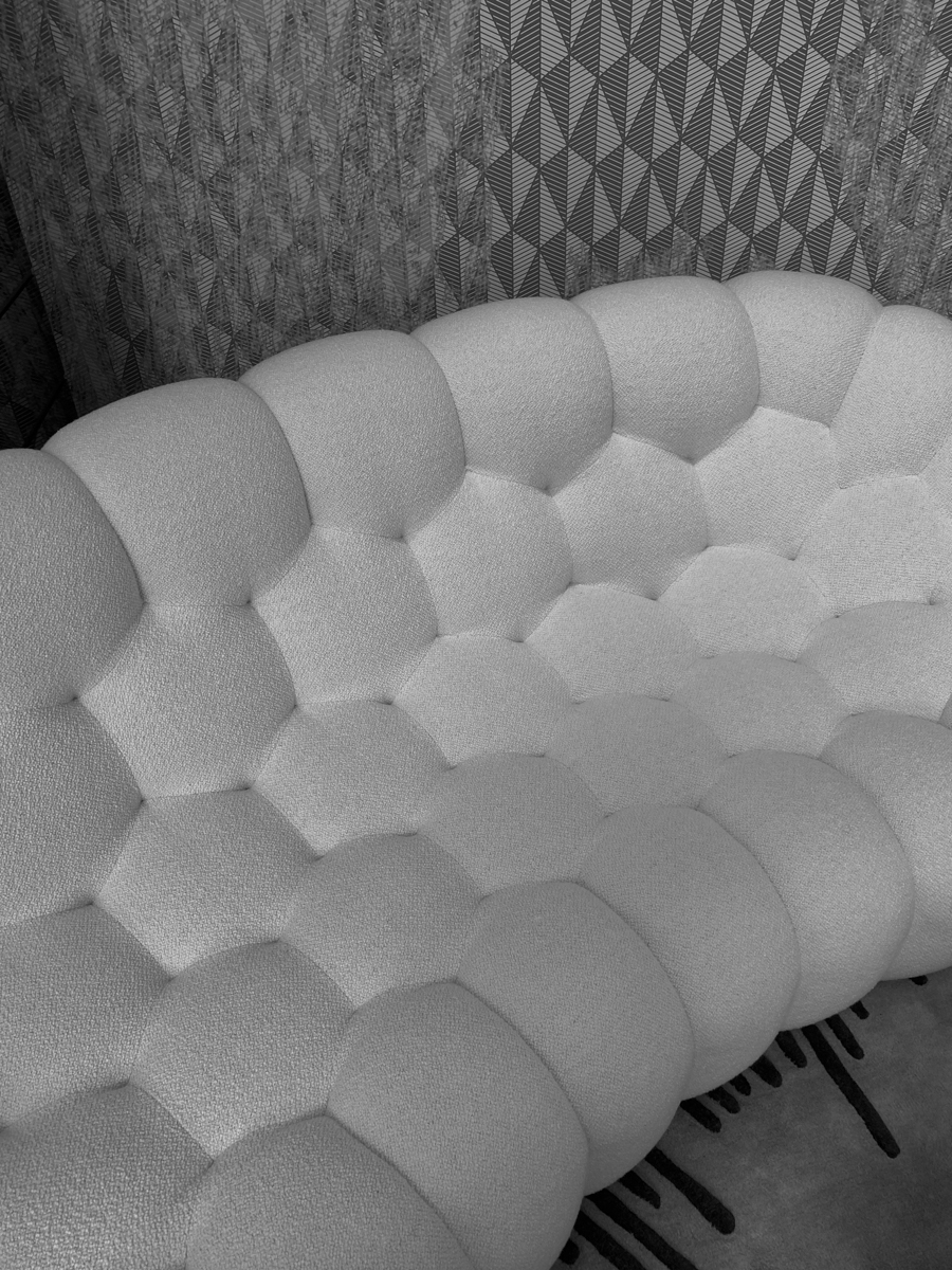 Black & White Summer Vibes, June in Munich, Bubble Sofa