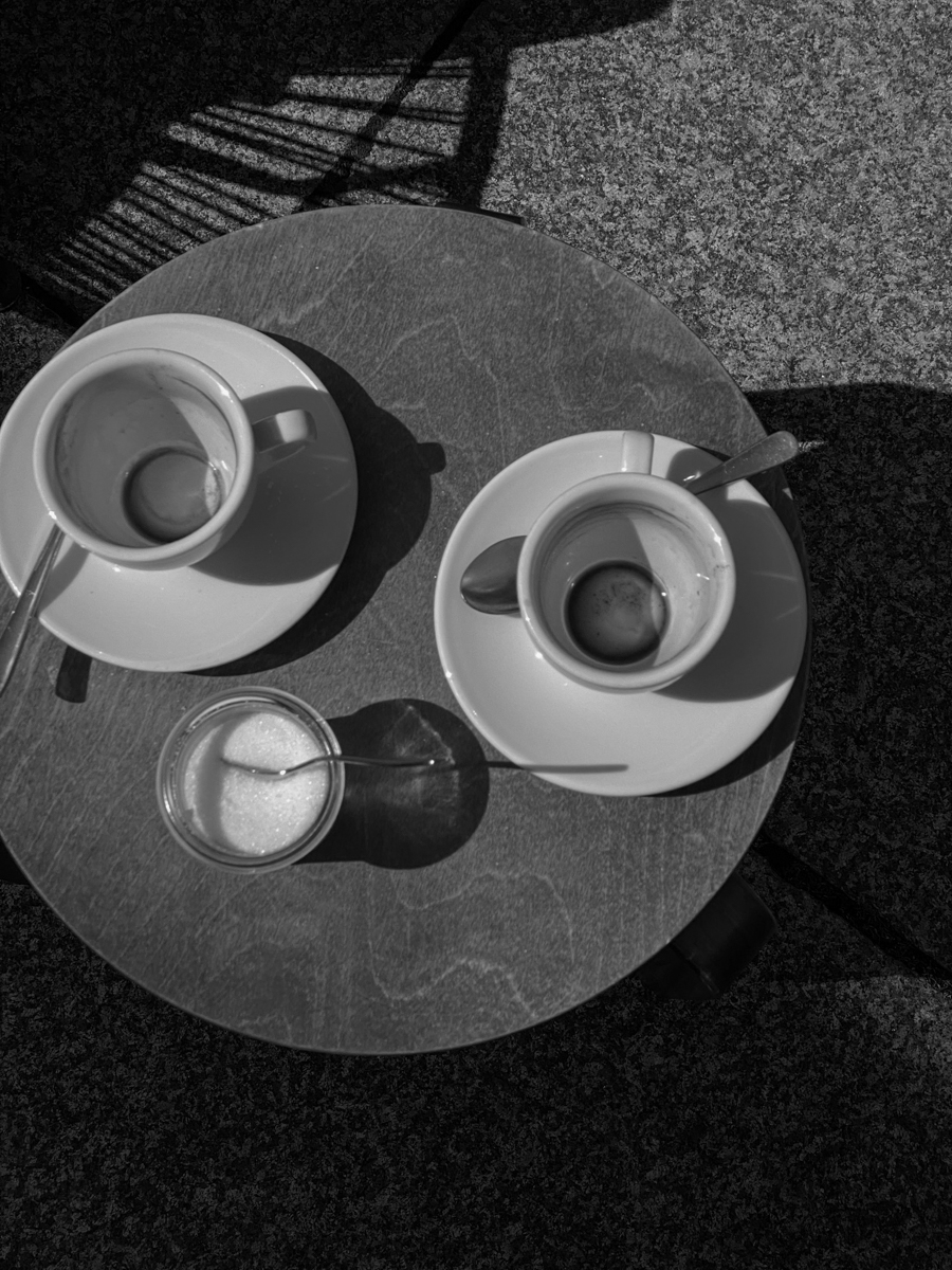 Black & White Summer Vibes, June in Munich, Coffee
