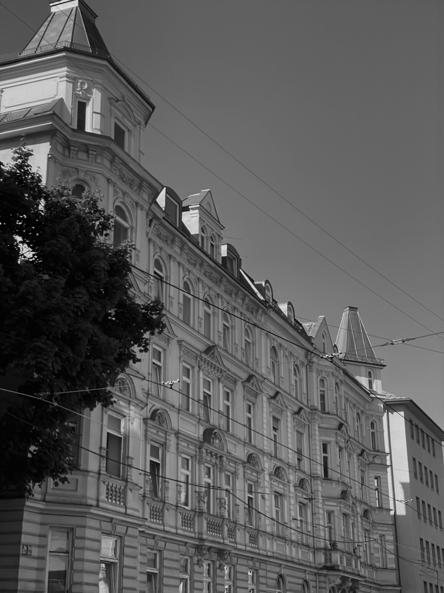 Black & White Summer Vibes, June in Munich, City Architecture