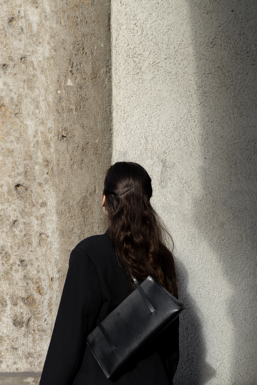 AESTHER-EKME-minimalist-handbag-desgin-danish-style-timeless