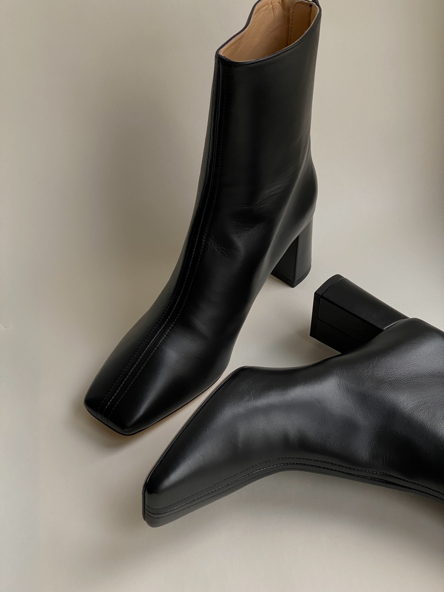 Dear Frances Cube Boots, Black Leather | RG Daily Blog